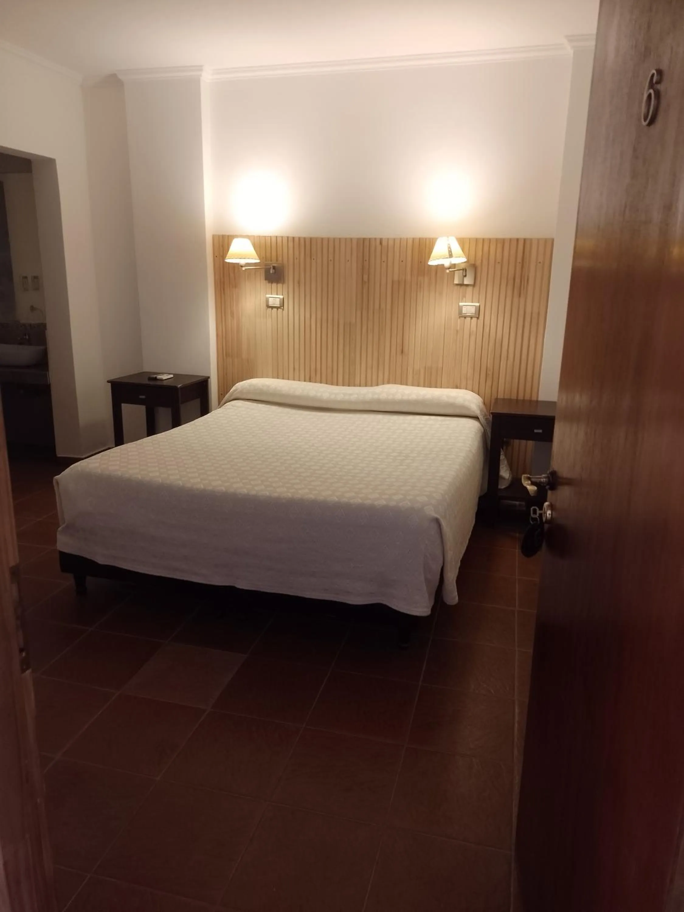 Bed in Hotel Residencial España