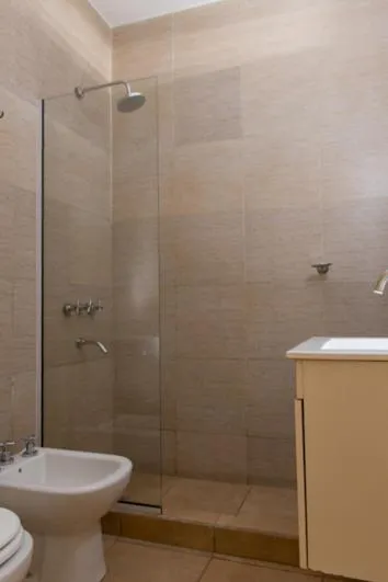 Shower in Hotel Residencial España