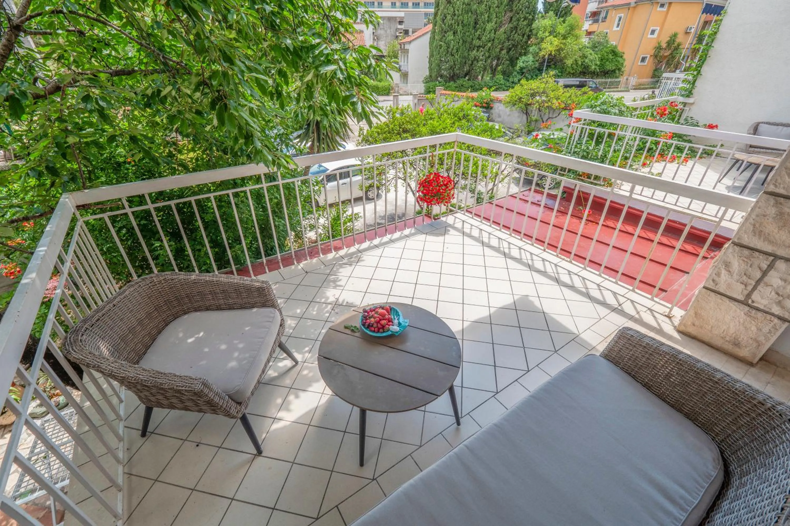 Patio in Marinero Apartments