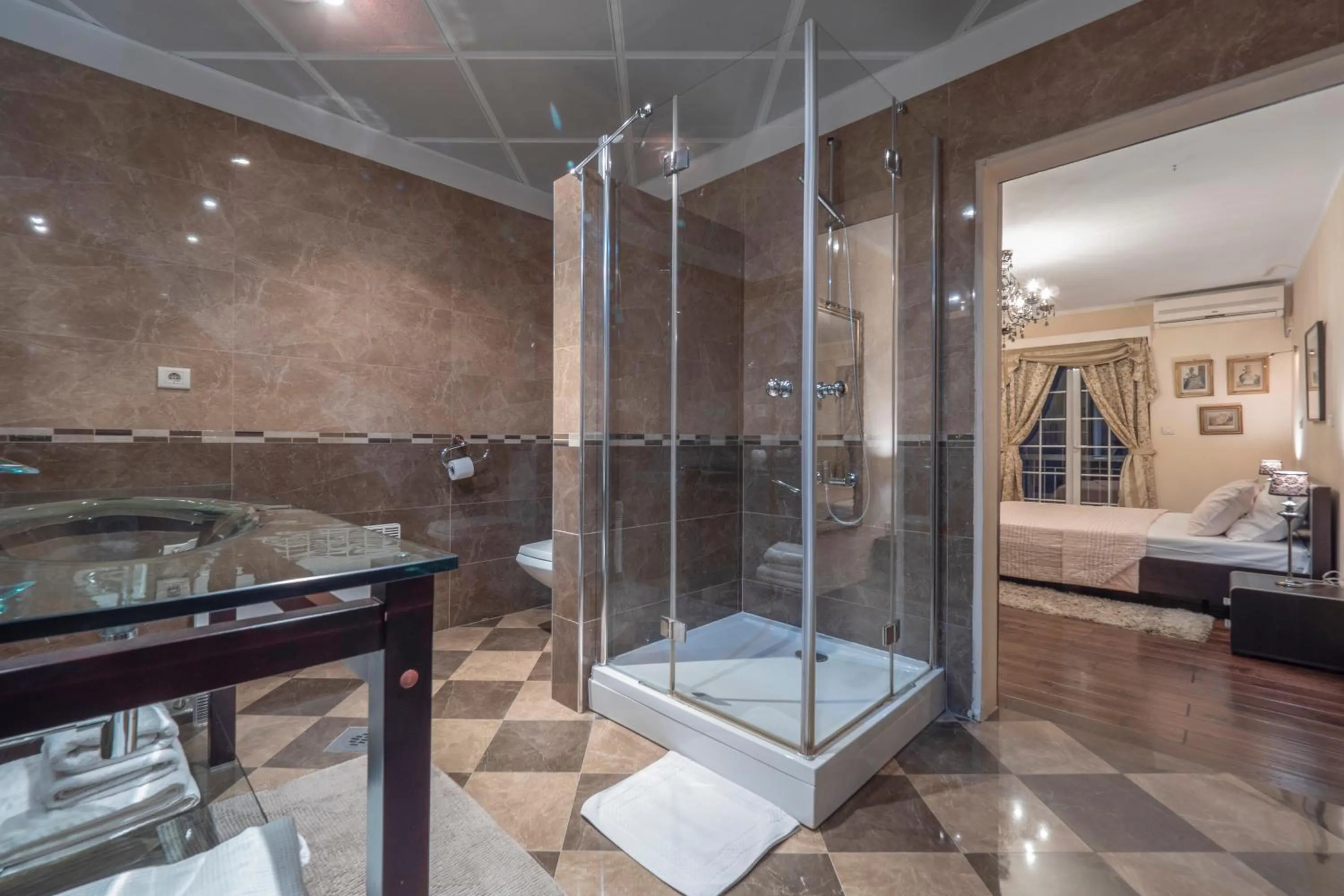 Bathroom, Bed in Marinero Apartments