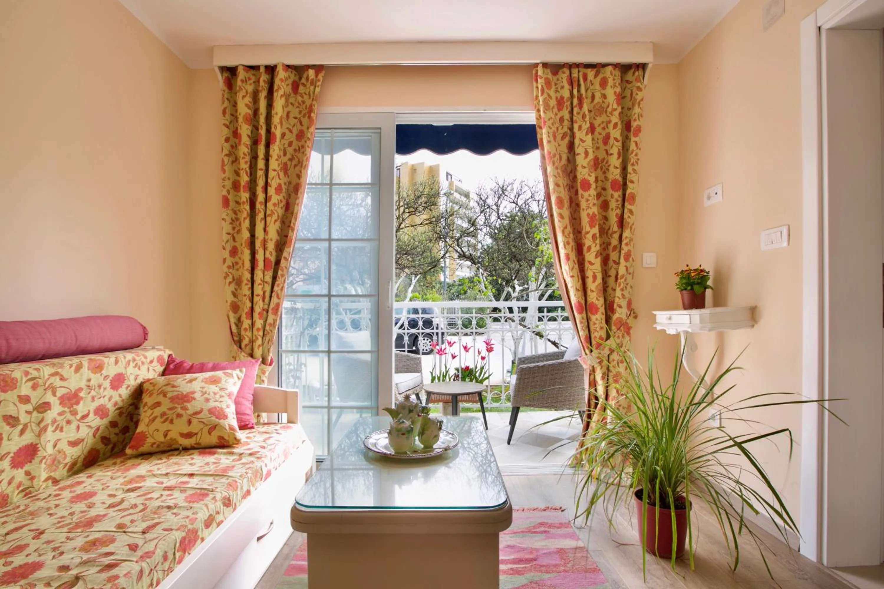 View (from property/room), Bed in Marinero Apartments