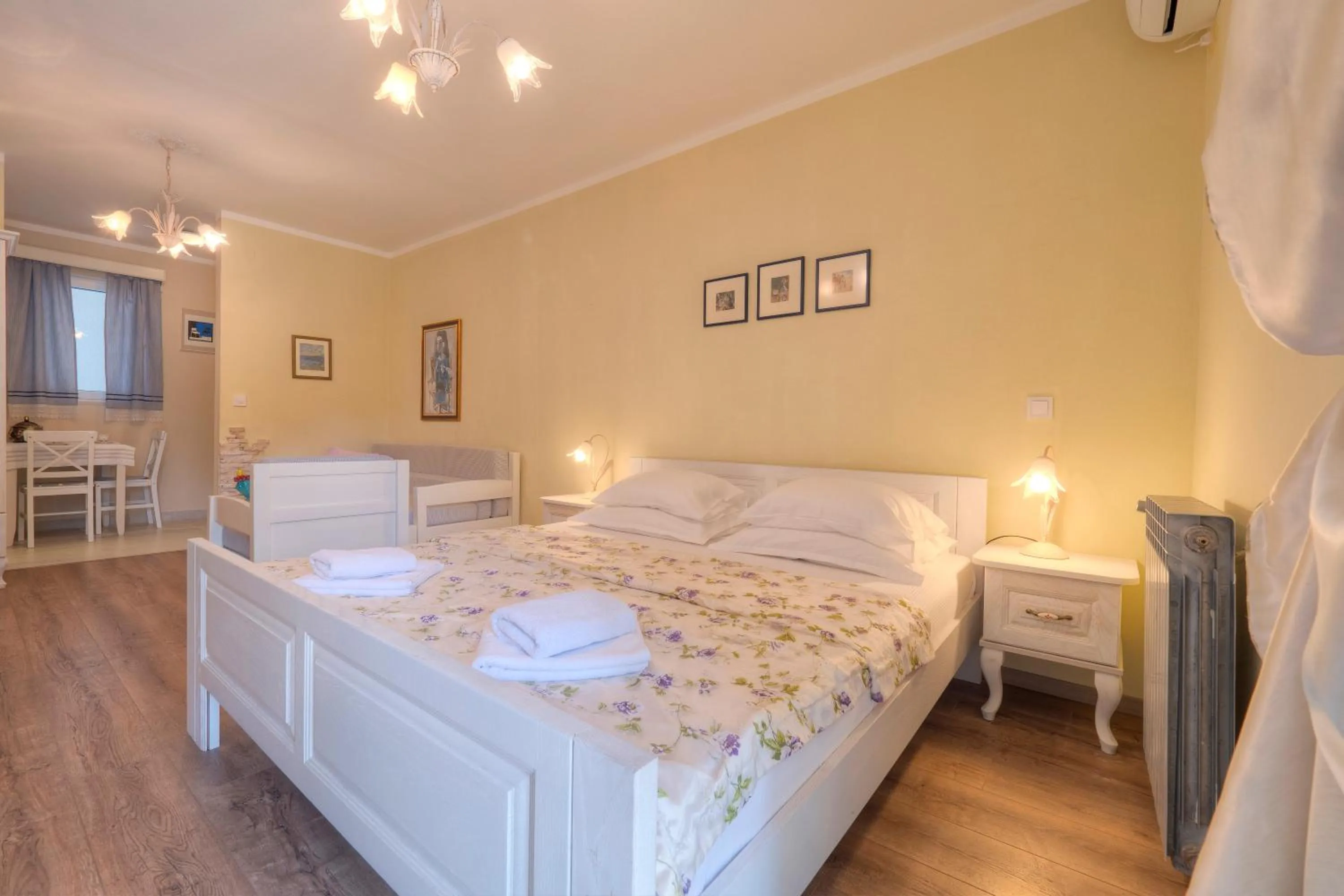 Photo of the whole room, Bed in Marinero Apartments