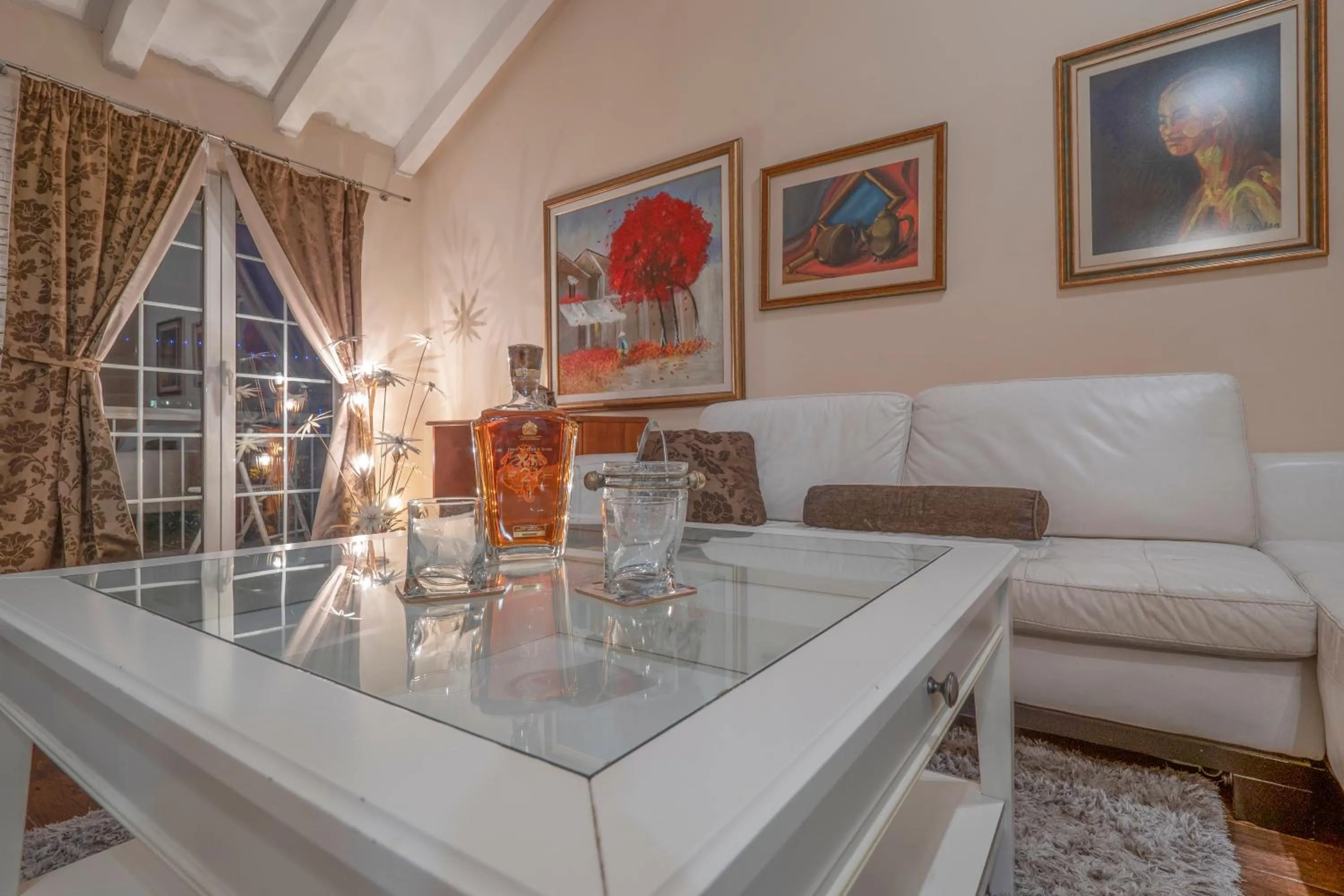 Living room in Marinero Apartments