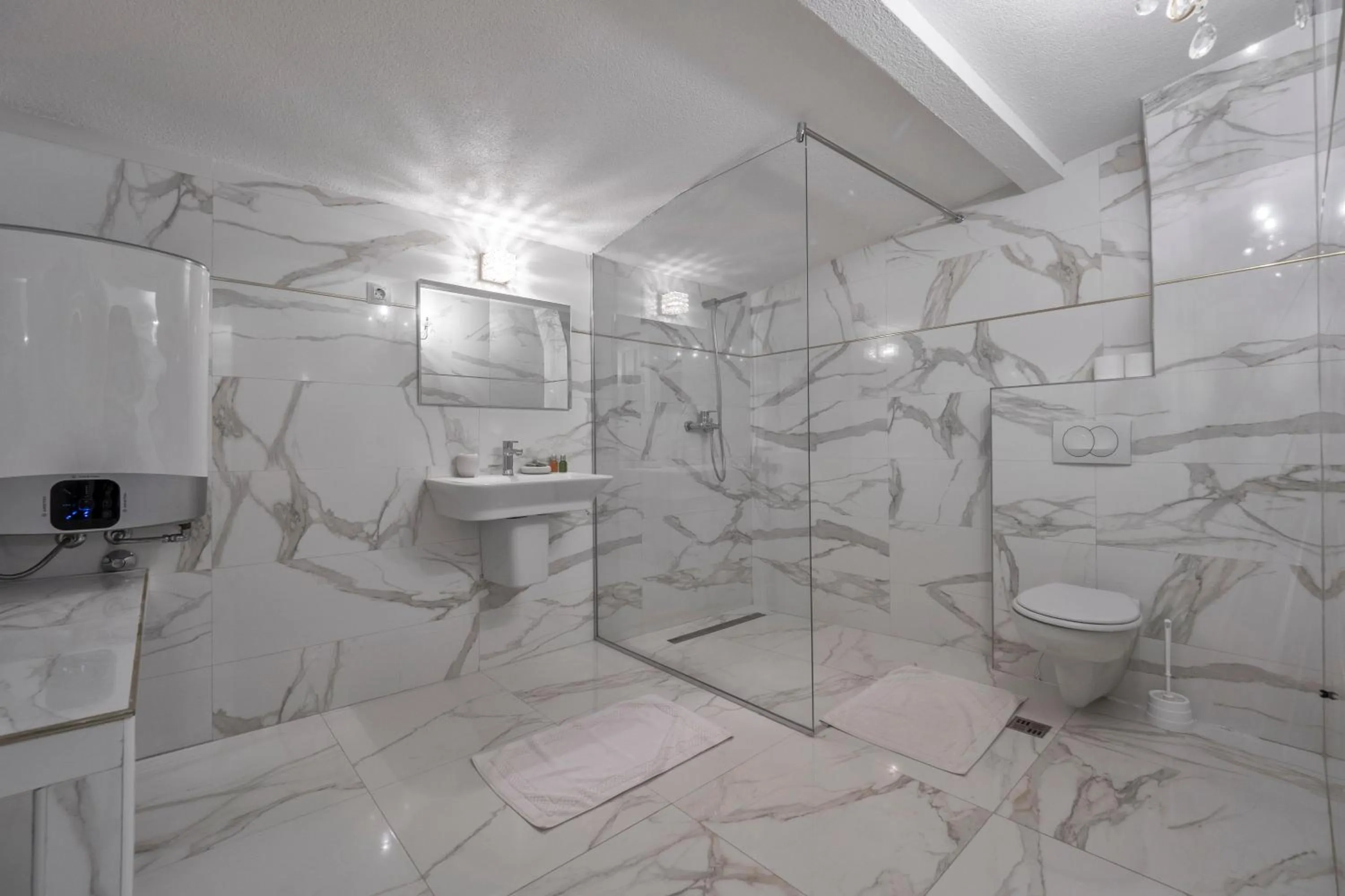 Bathroom in Marinero Apartments