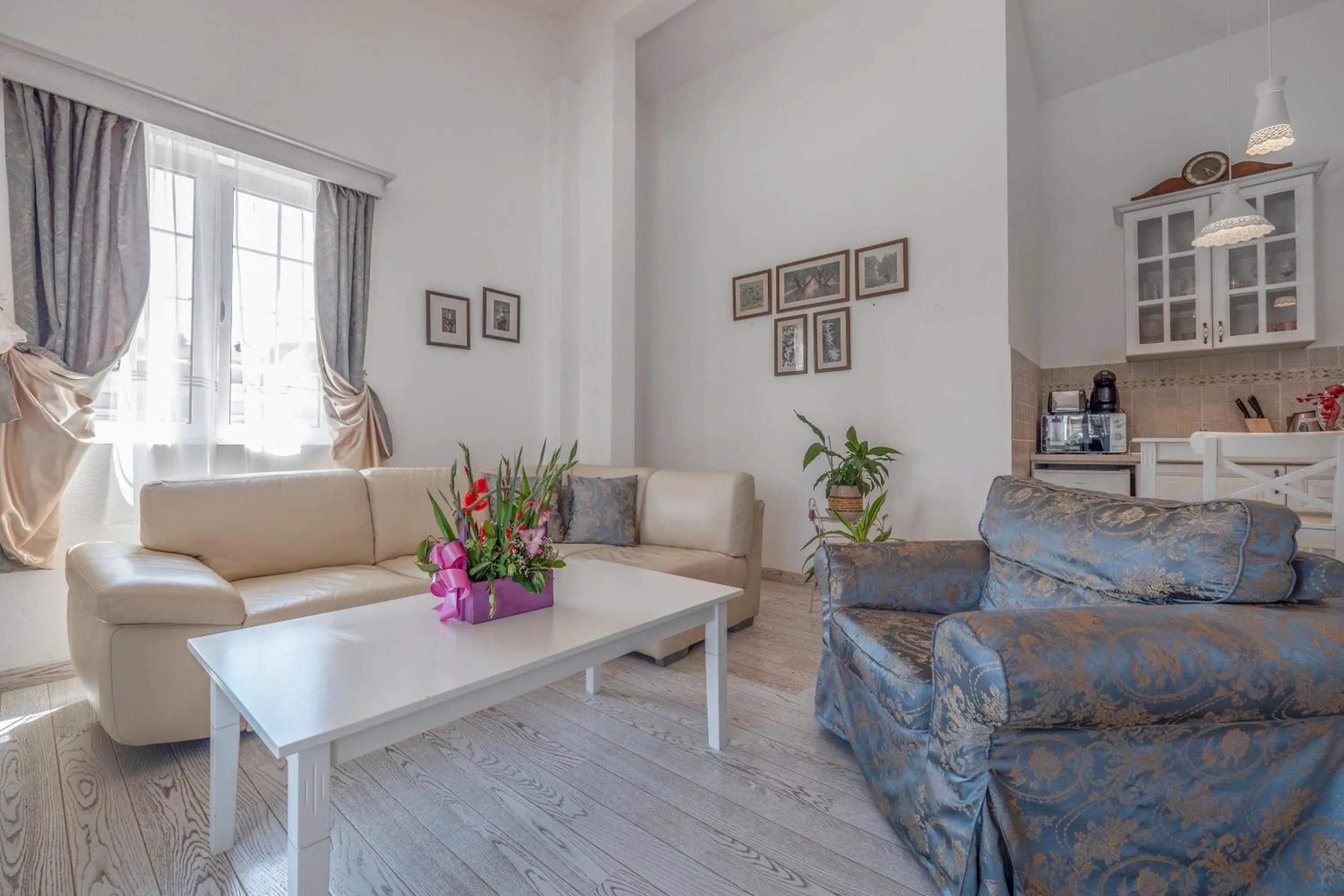 Living room in Marinero Apartments