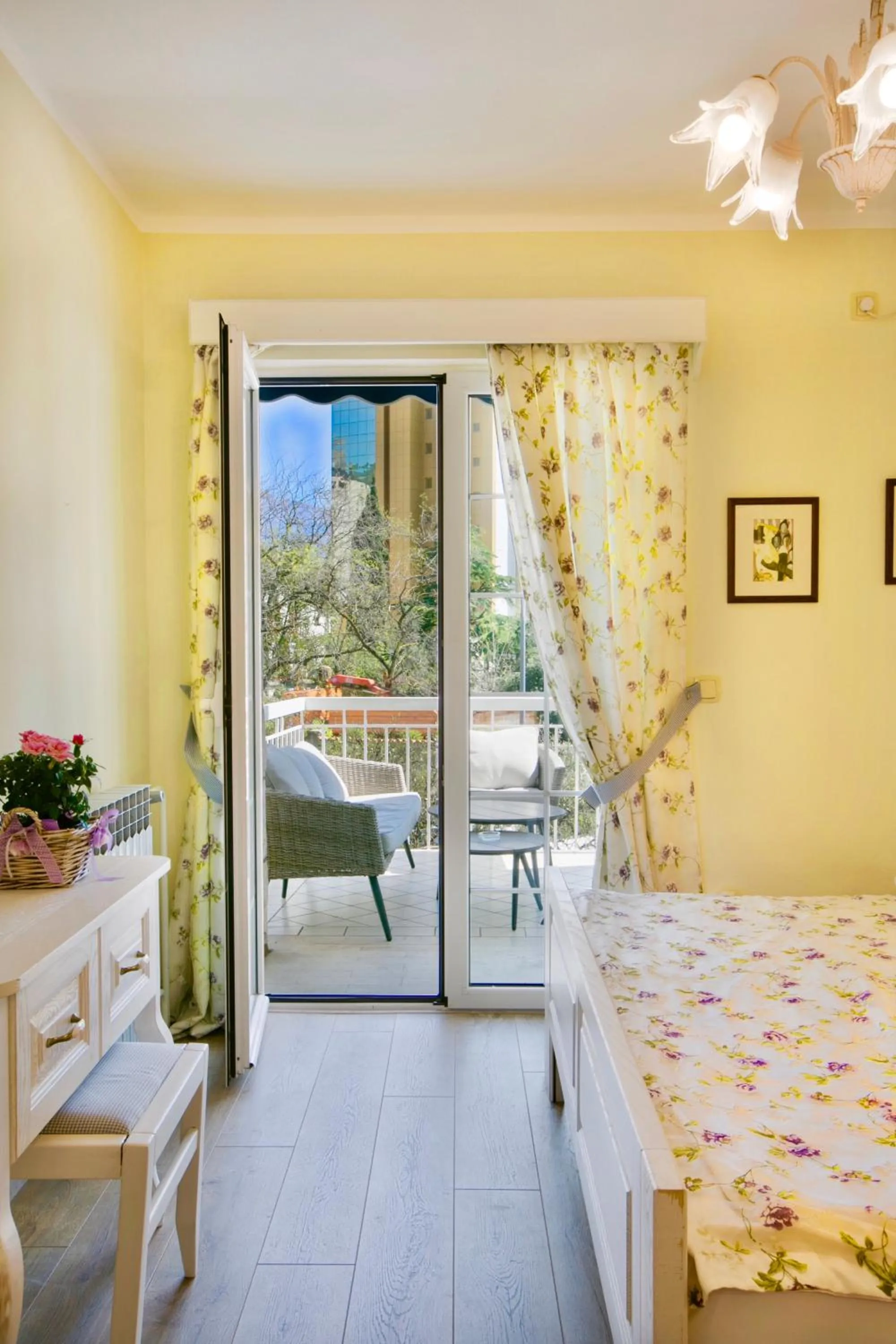 Bed in Marinero Apartments