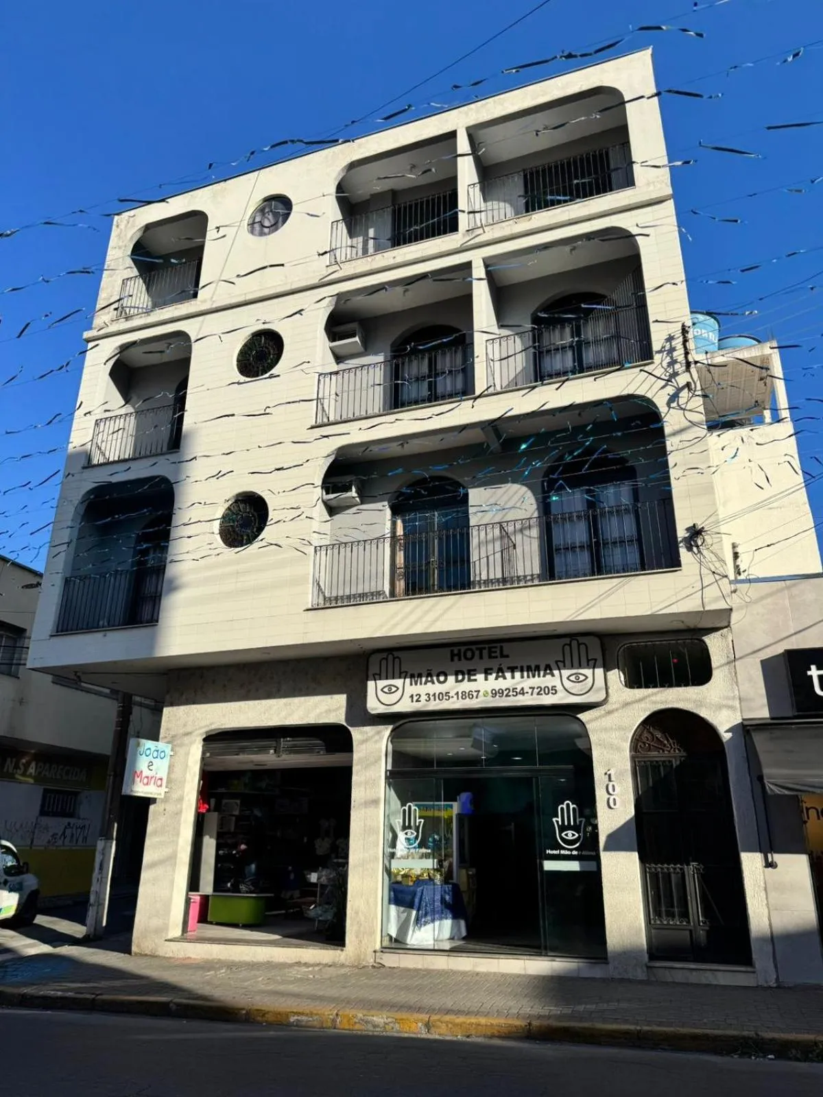 Property building in Hotel Mão de Fatima