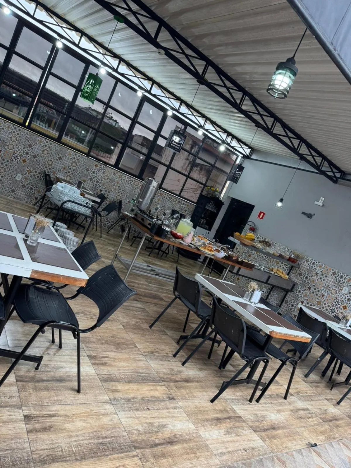 Restaurant/places to eat in Hotel Mão de Fatima