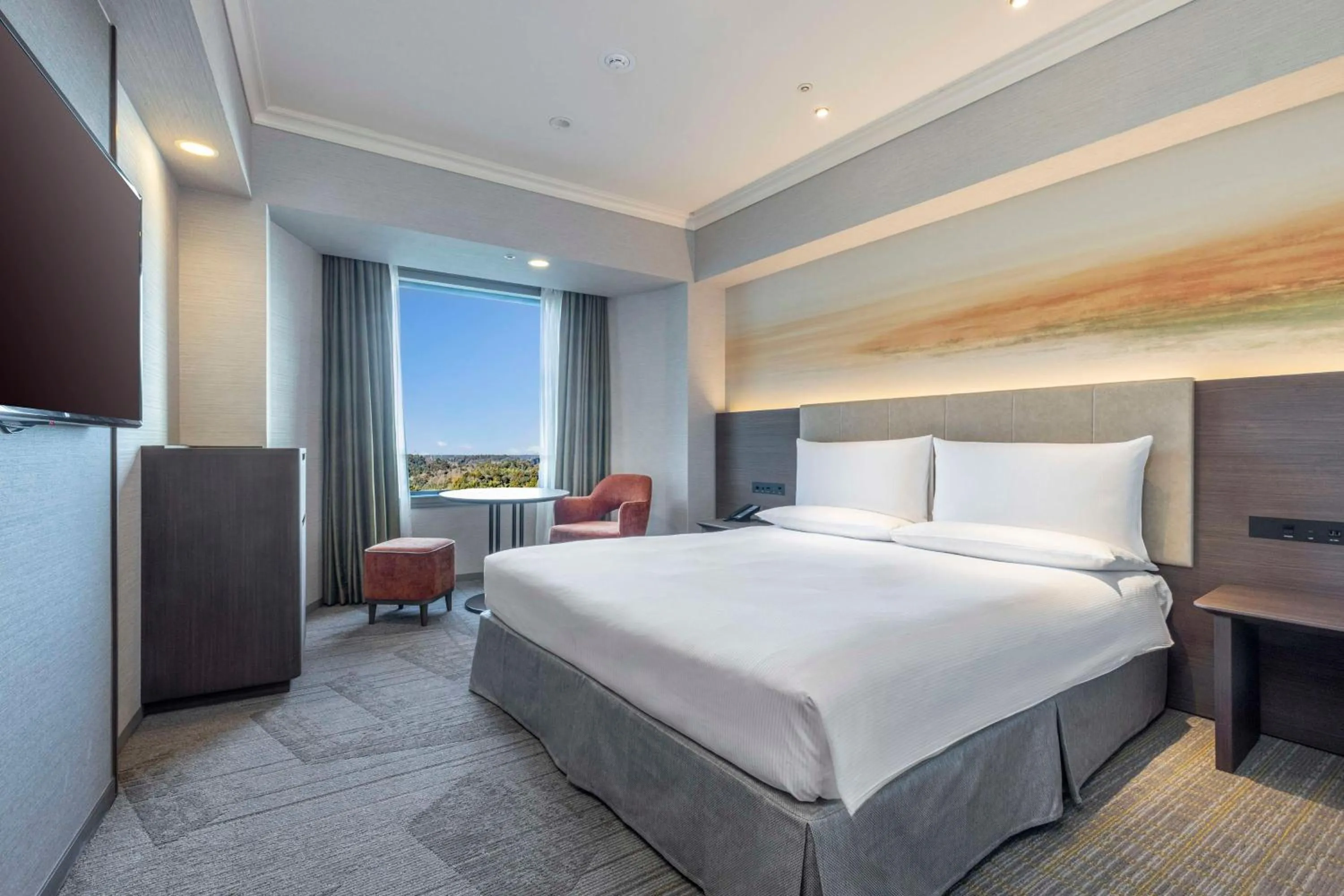 Bed in Hilton Tokyo Narita Airport