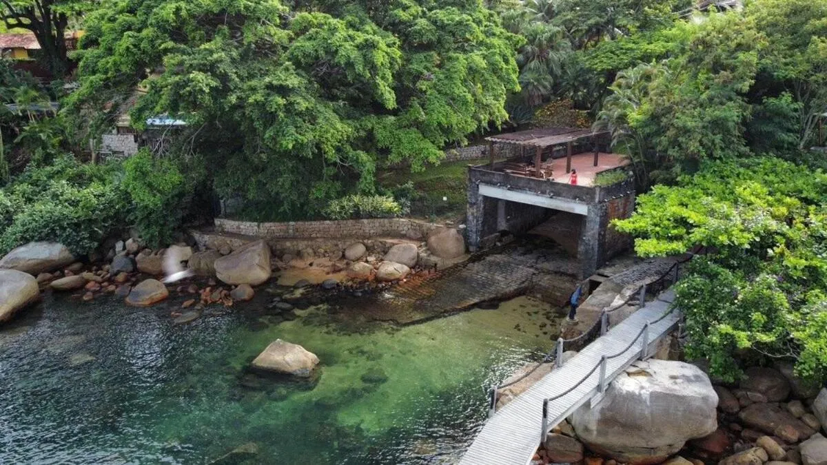 Linda casa em Ilhabela-Praia do Julião