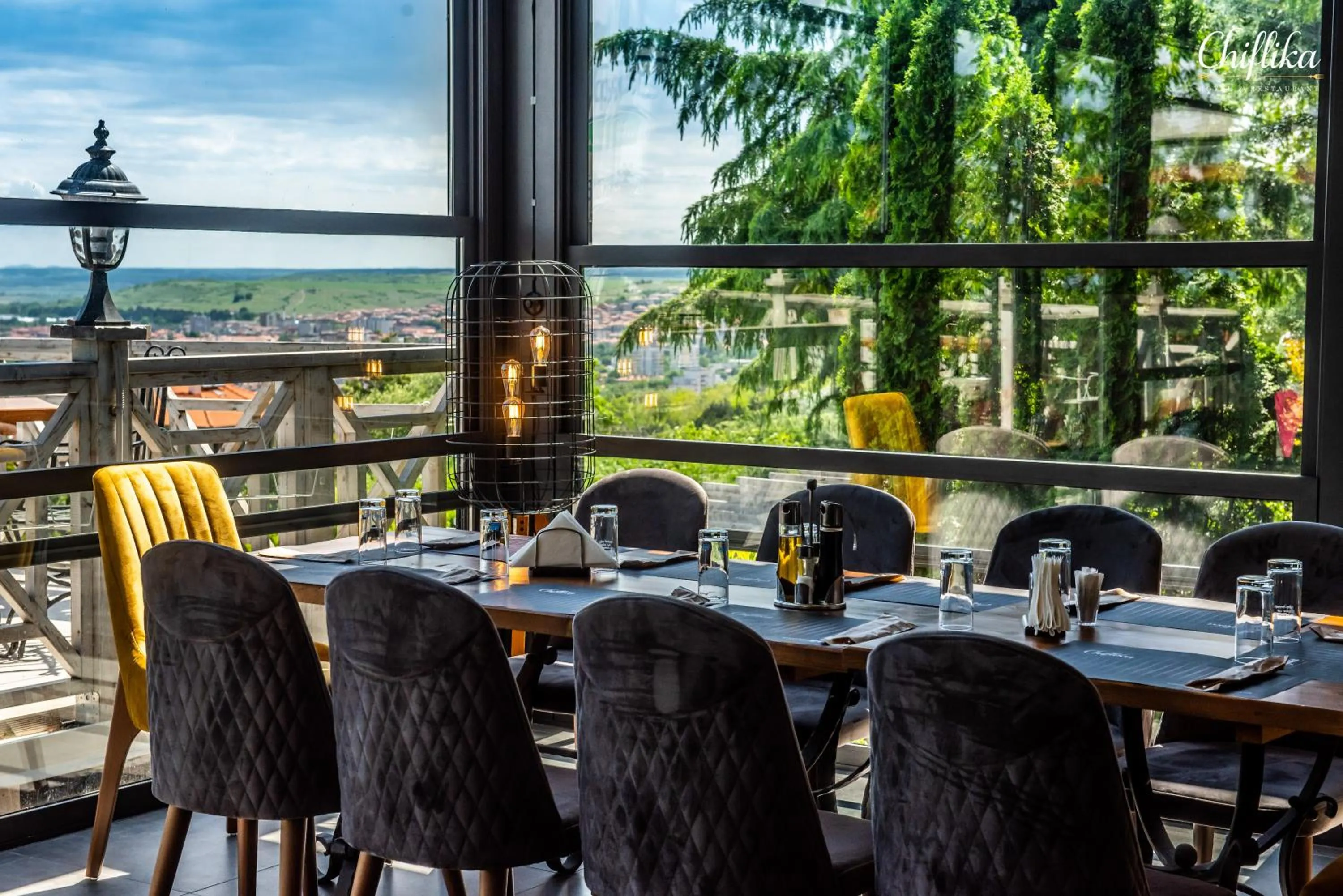 Restaurant/places to eat in Chiflika Family Hotel