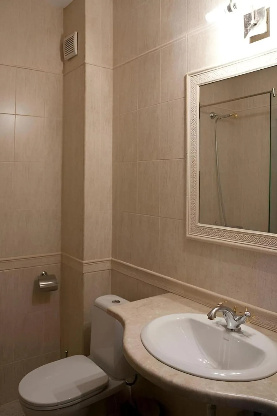 Shower in Chiflika Family Hotel