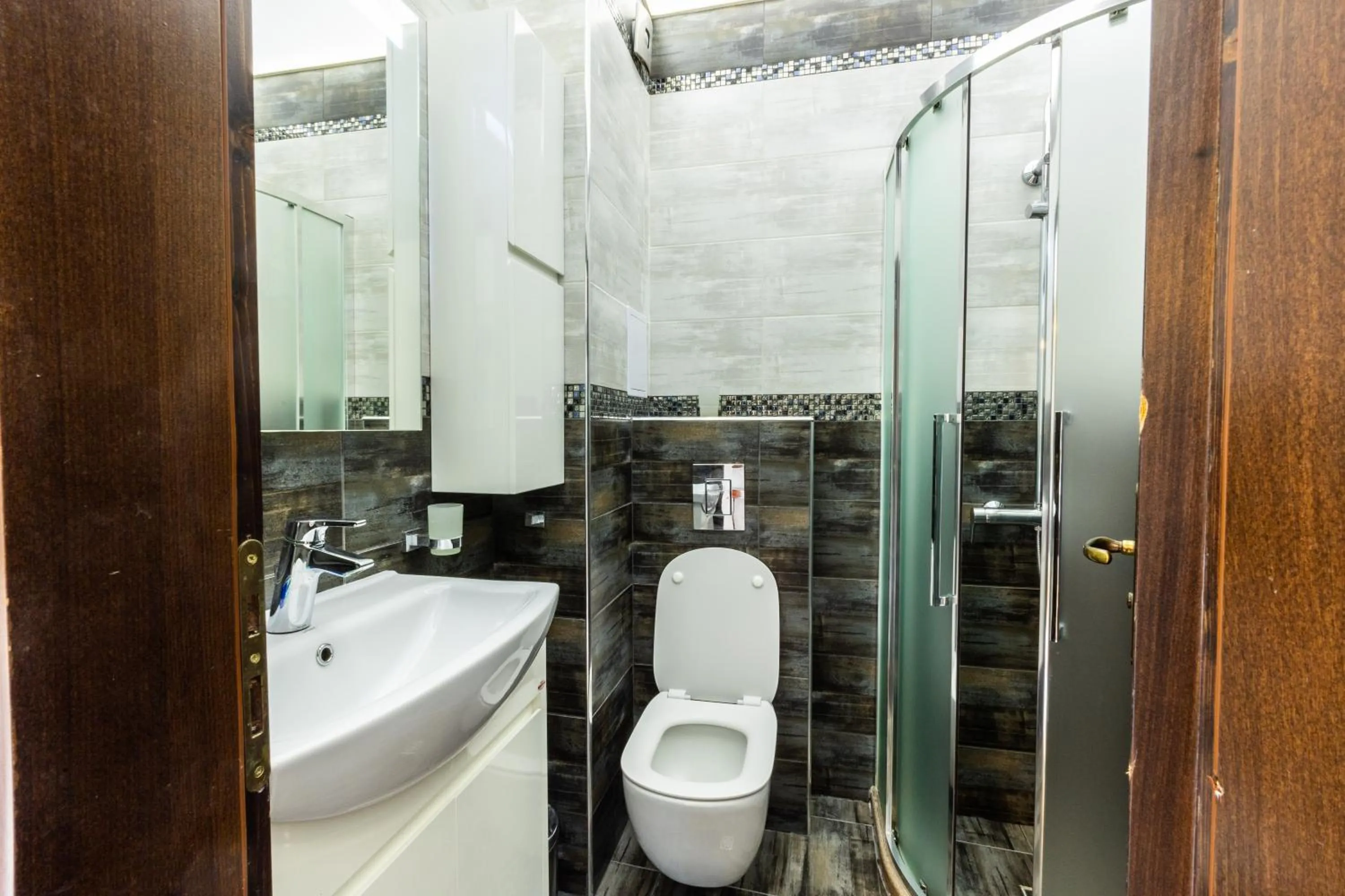 Shower in Chiflika Family Hotel