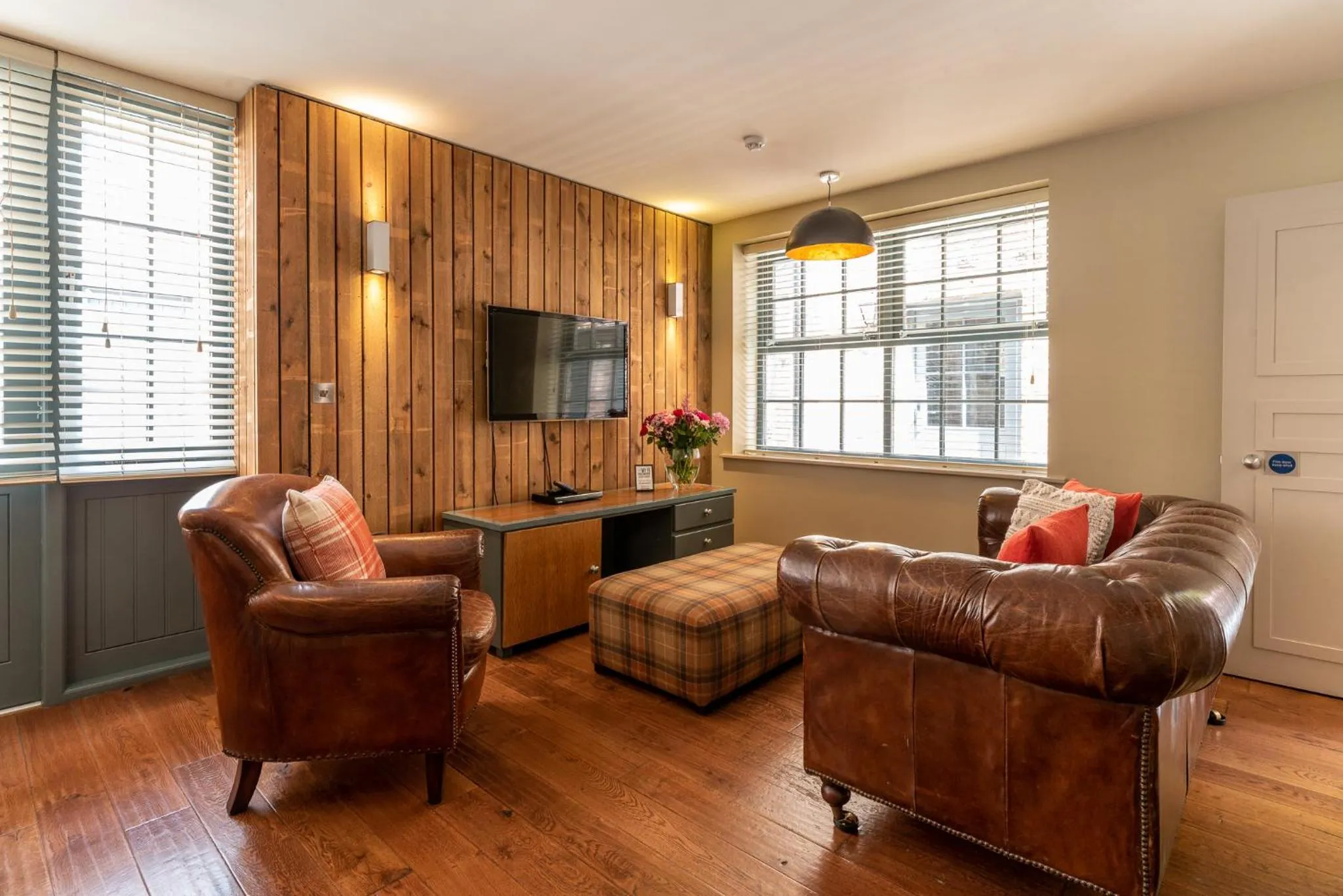 TV and multimedia in The Lawrance Luxury Aparthotel - York