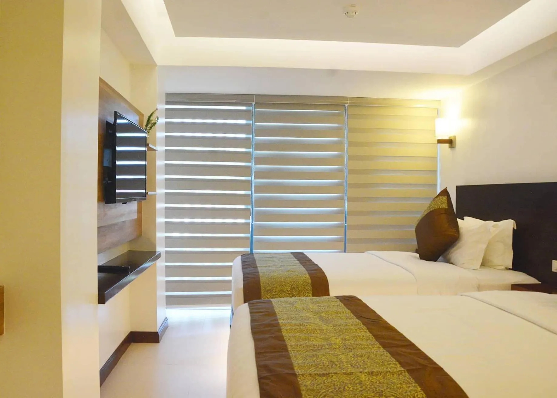 Bedroom, Bed in Commander Suites de Boracay