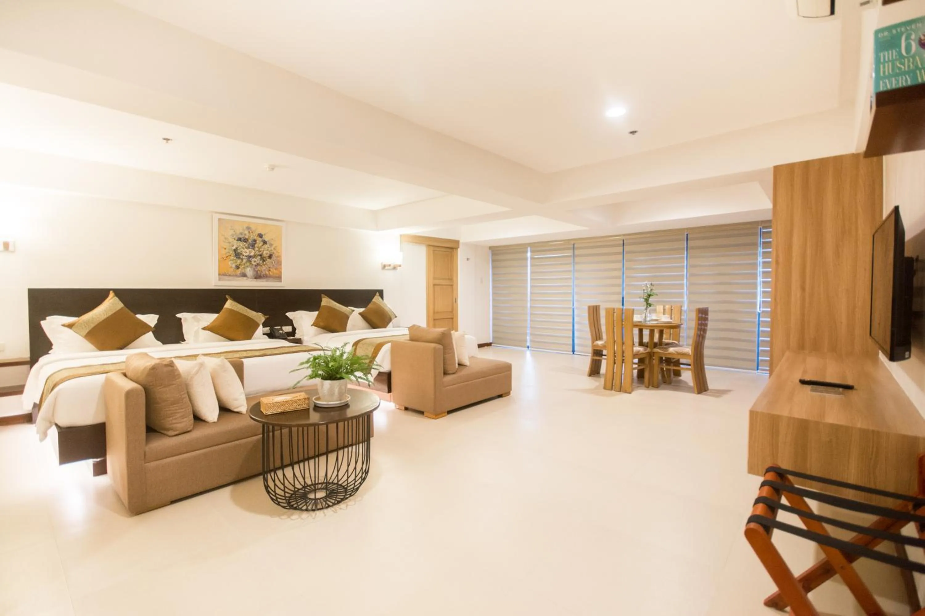 Photo of the whole room in Commander Suites de Boracay