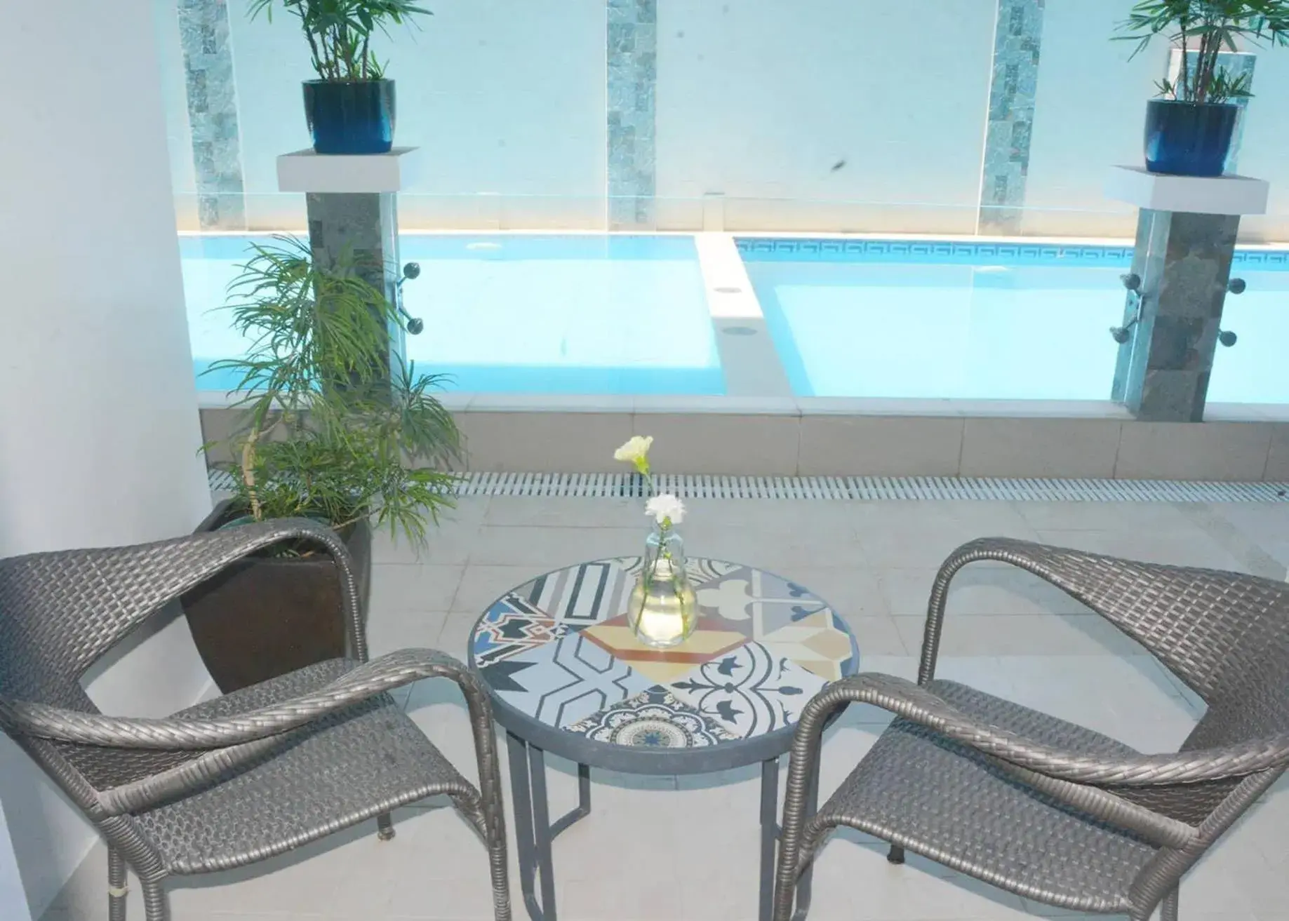 Property building in Commander Suites de Boracay Property building in Commander Suites de Boracay