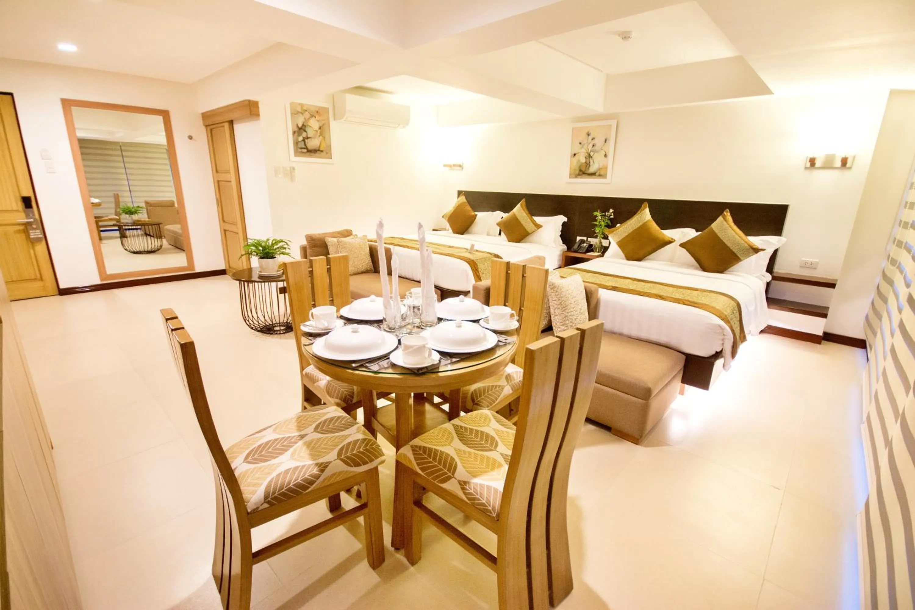 Photo of the whole room in Commander Suites de Boracay