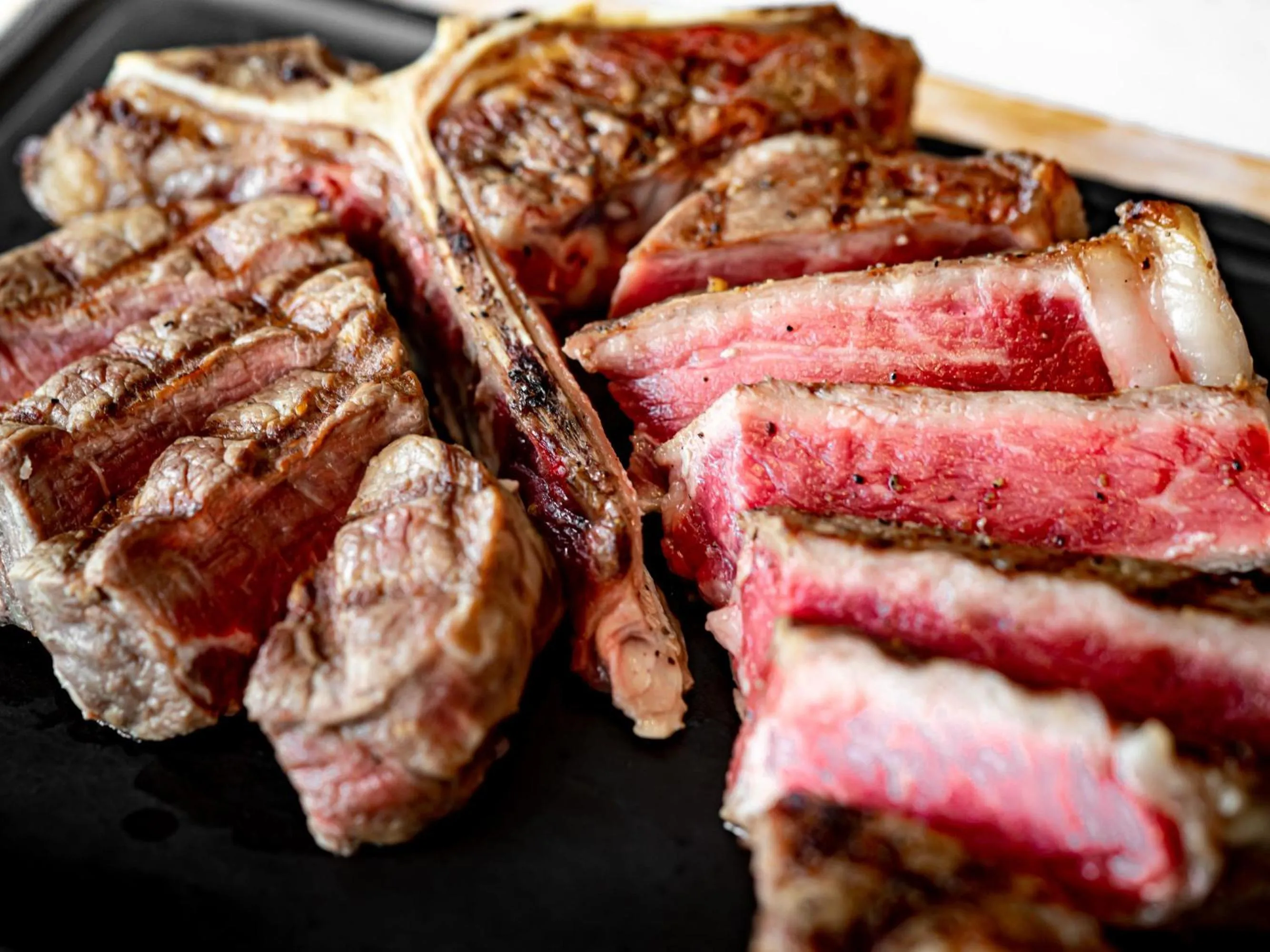 Restaurant/places to eat in Hotel Shigira Mirage