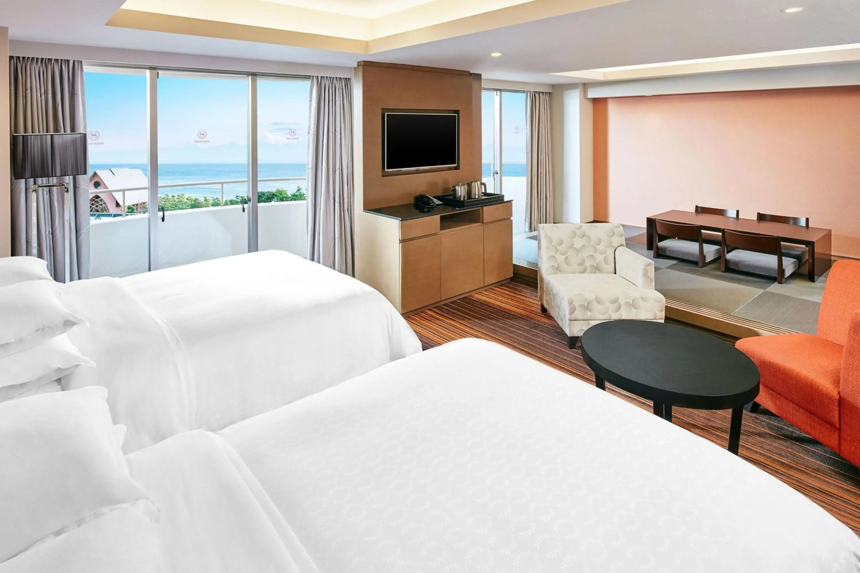 Photo of the whole room, Bed in Sheraton Grande Tokyo Bay Hotel