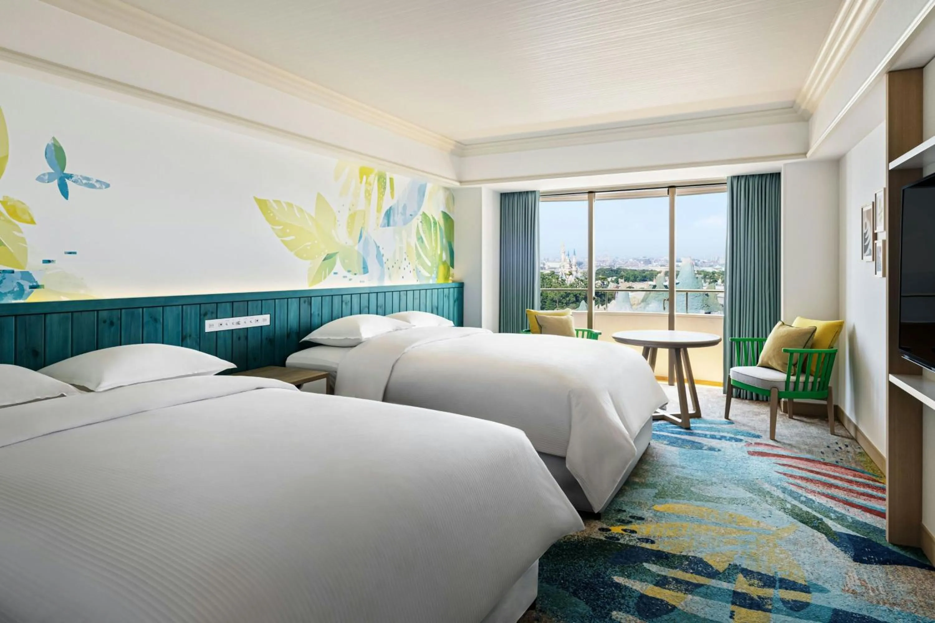 Photo of the whole room, Bed in Sheraton Grande Tokyo Bay Hotel