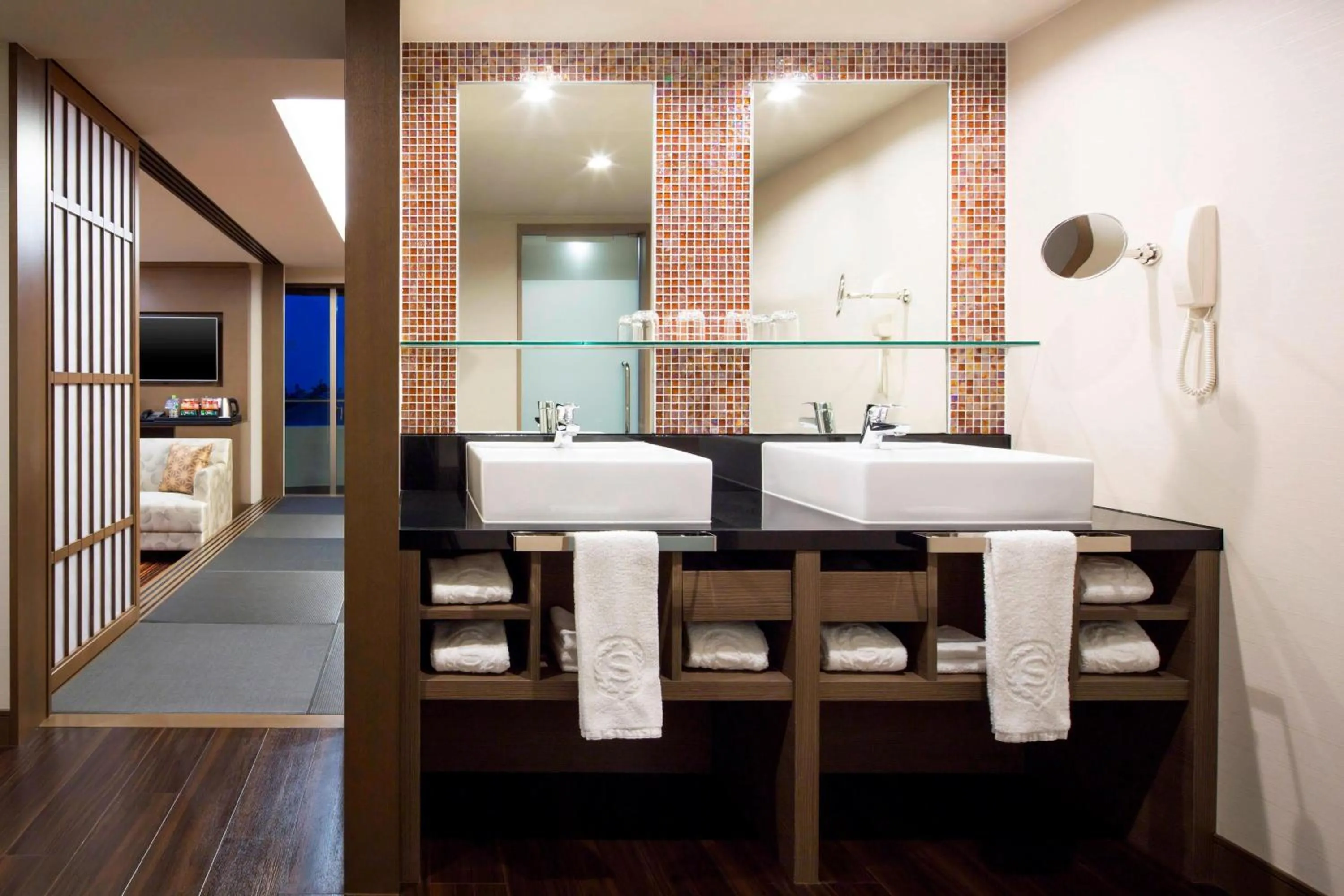 Photo of the whole room in Sheraton Grande Tokyo Bay Hotel