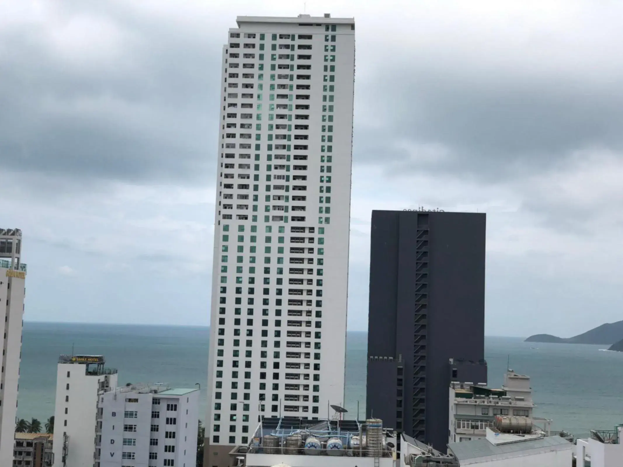 Property building in Royal HPM Hotel Property building in Royal HPM Hotel