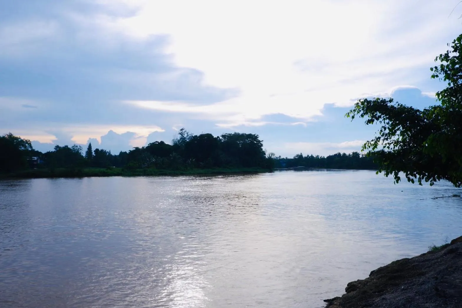 River view in Baantia Chomtawan