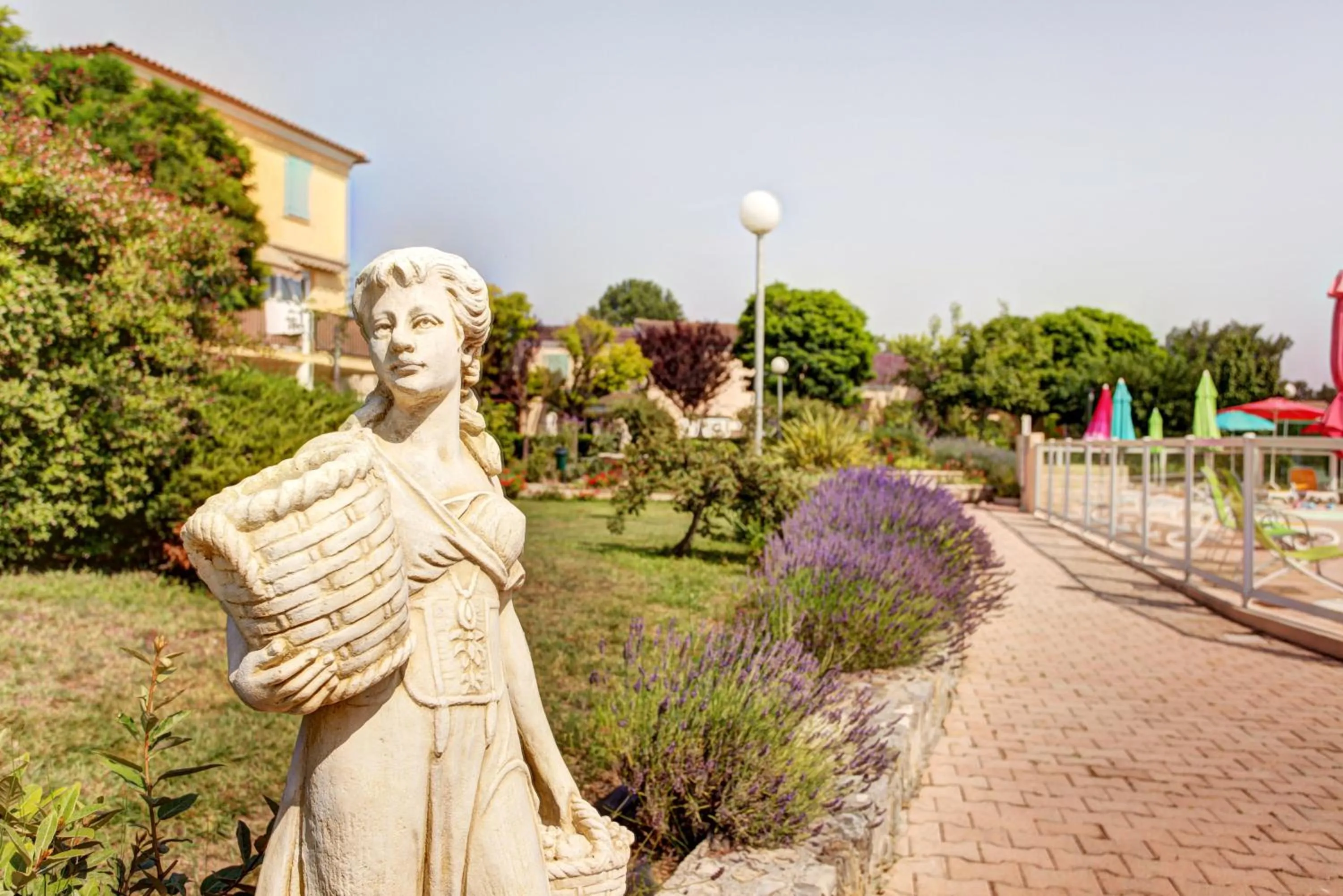 Garden in Le Champ d'Eysson Aparthotel