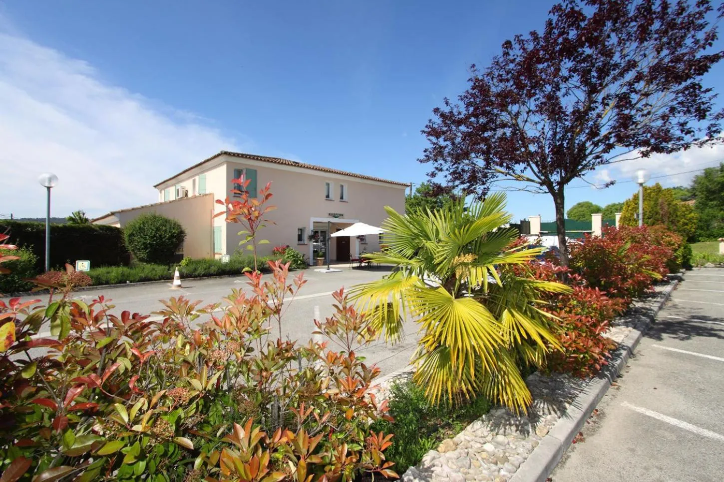 Facade/entrance in Le Champ d'Eysson Aparthotel