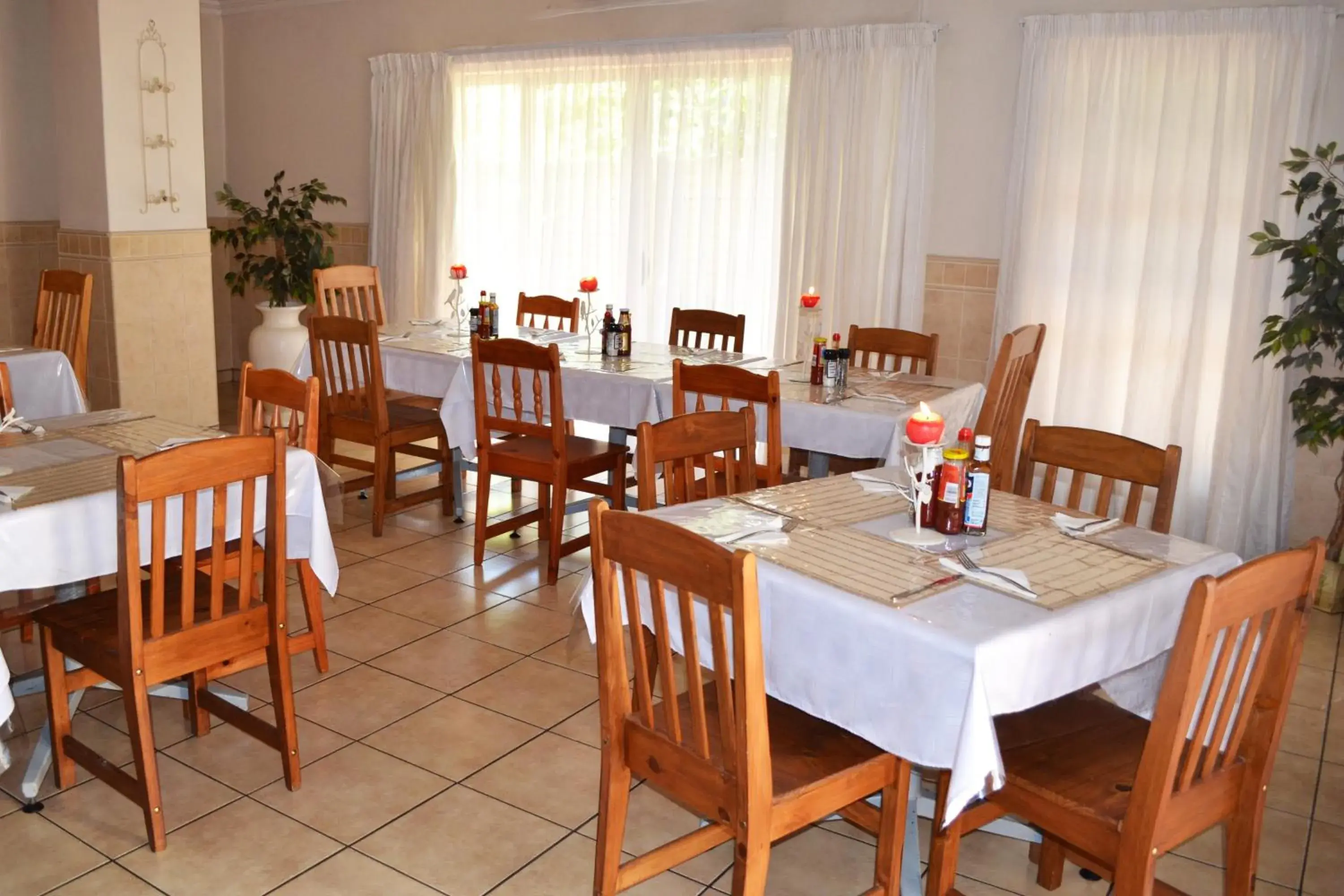 Single Room - single occupancy in Dove's Nest Guest House Single Room - single occupancy in Dove's Nest Guest House