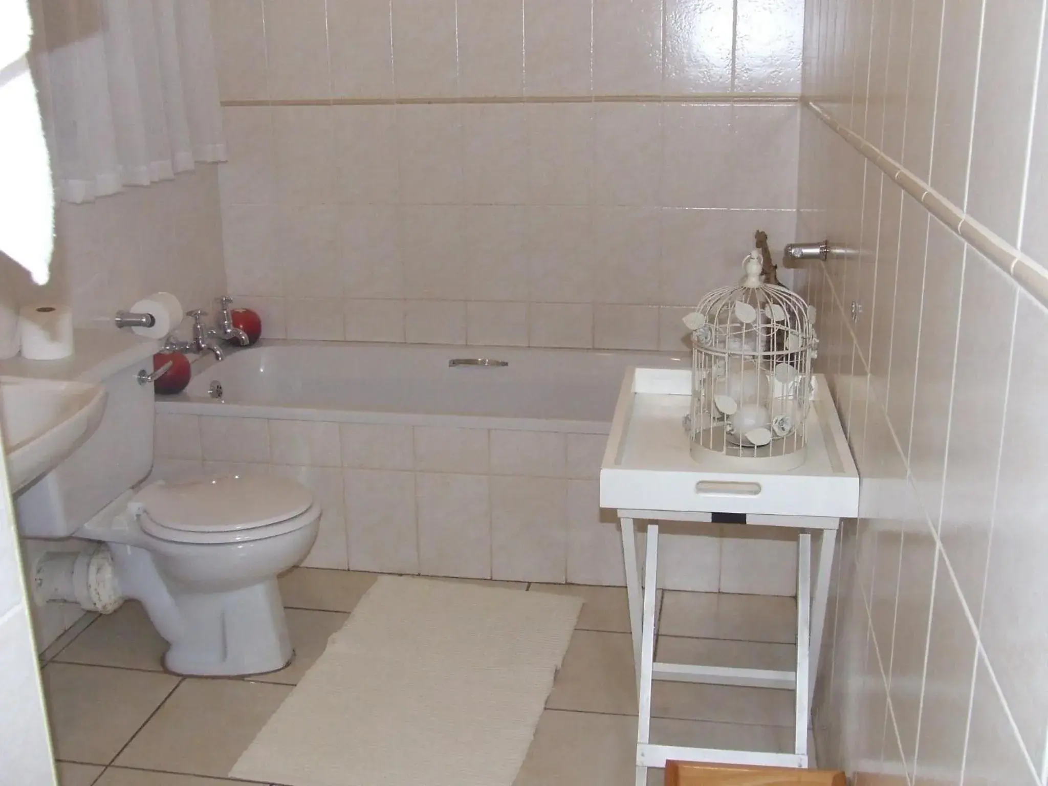 Single Room - single occupancy in Dove's Nest Guest House Single Room - single occupancy in Dove's Nest Guest House