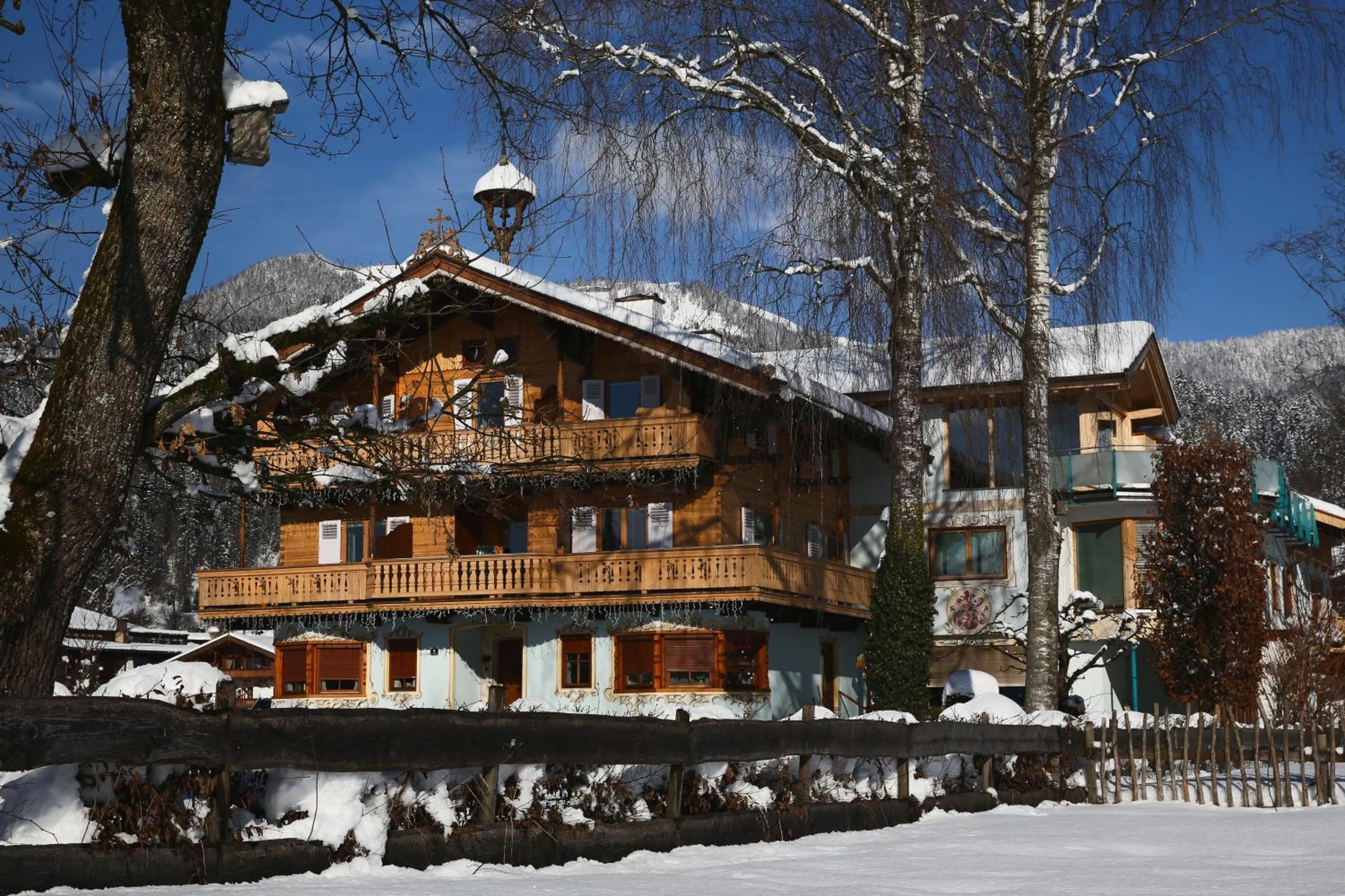 Facade/entrance in Landhaus Alpengruss