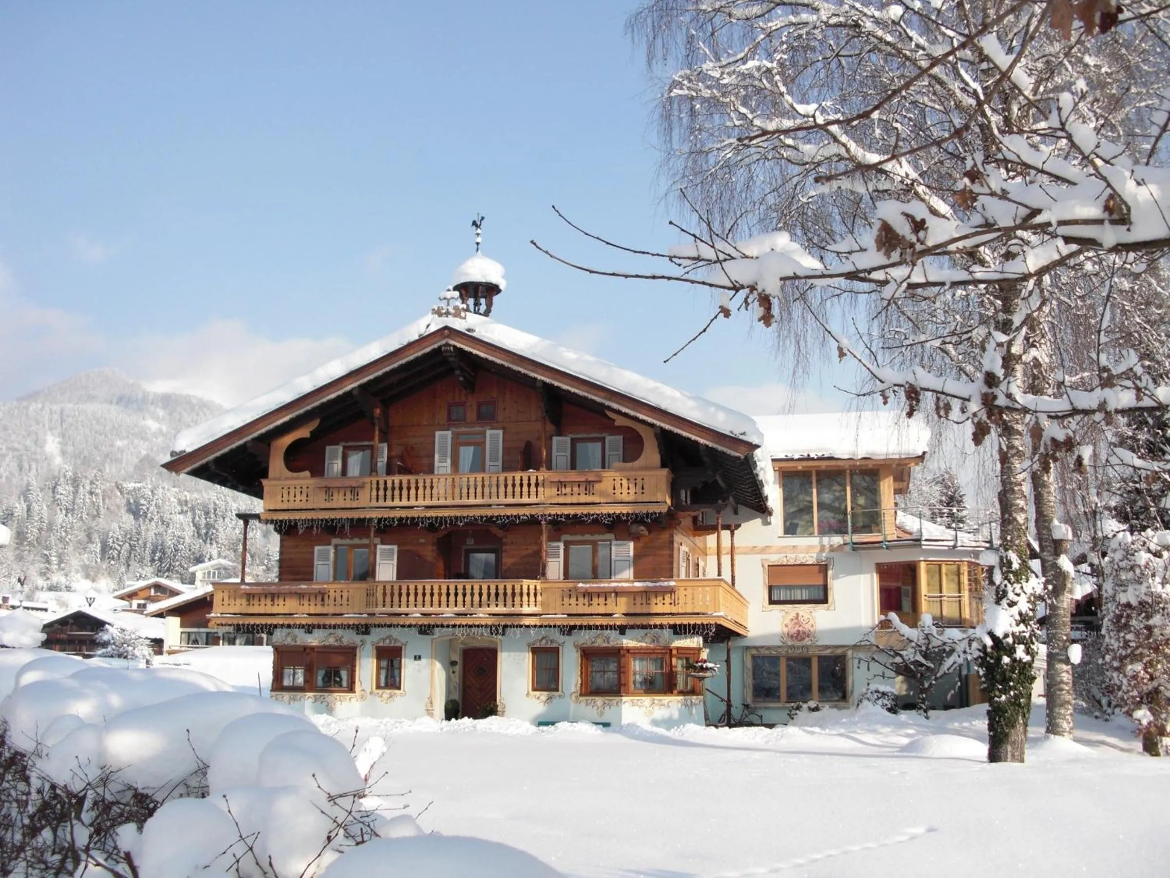 Facade/entrance in Landhaus Alpengruss