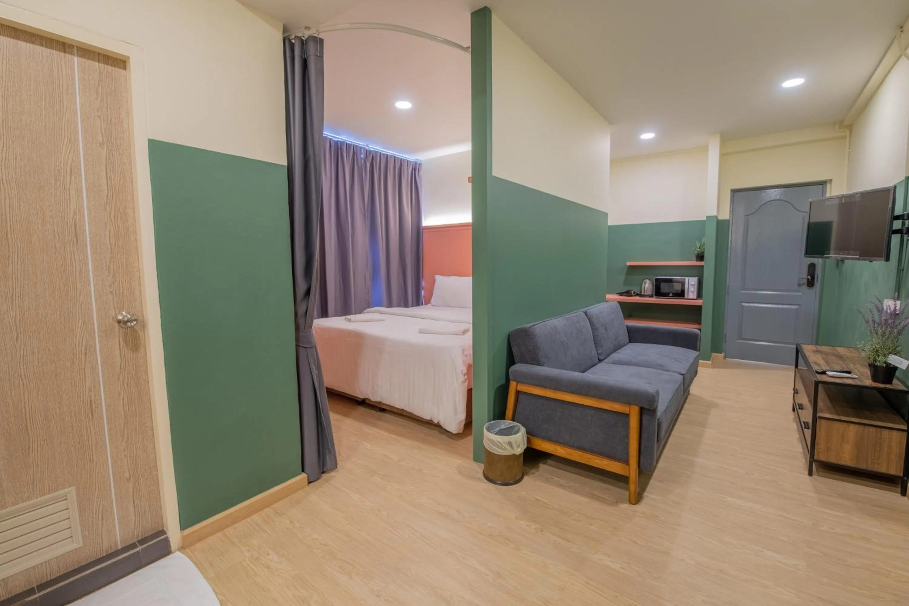 Toilet, Bed in Spacy BKK