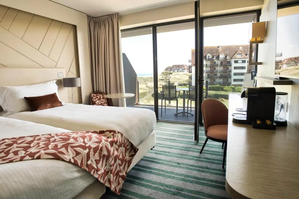 Photo of the whole room, Bed in Thalazur Cabourg - Hôtel & Spa