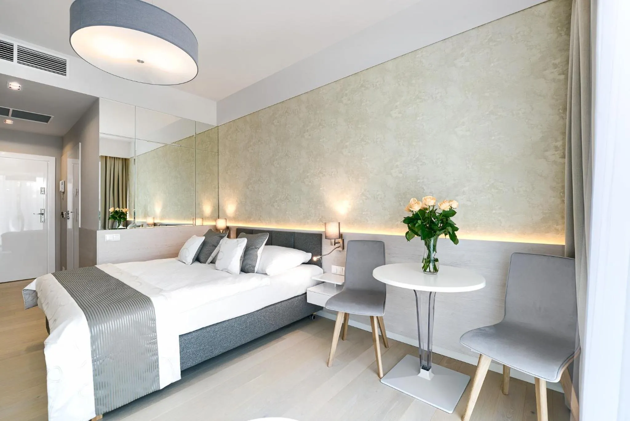 Communal lounge/ TV room, Bed in Dune Resort Mielno - C