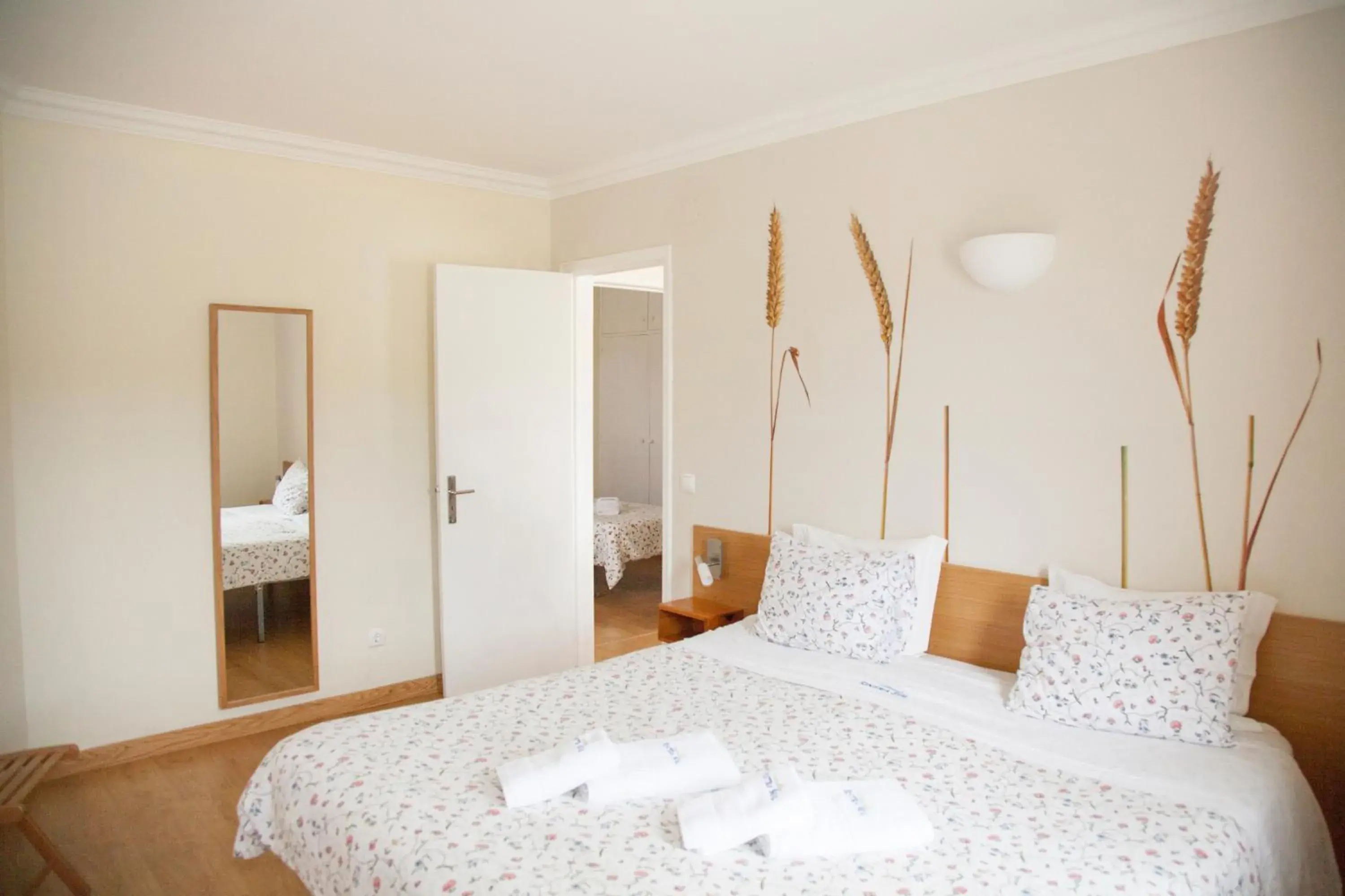 Two-Bedroom Apartment with Garden View in Sintra Sol - Apartamentos Turisticos Two-Bedroom Apartment with Garden View in Sintra Sol - Apartamentos Turisticos