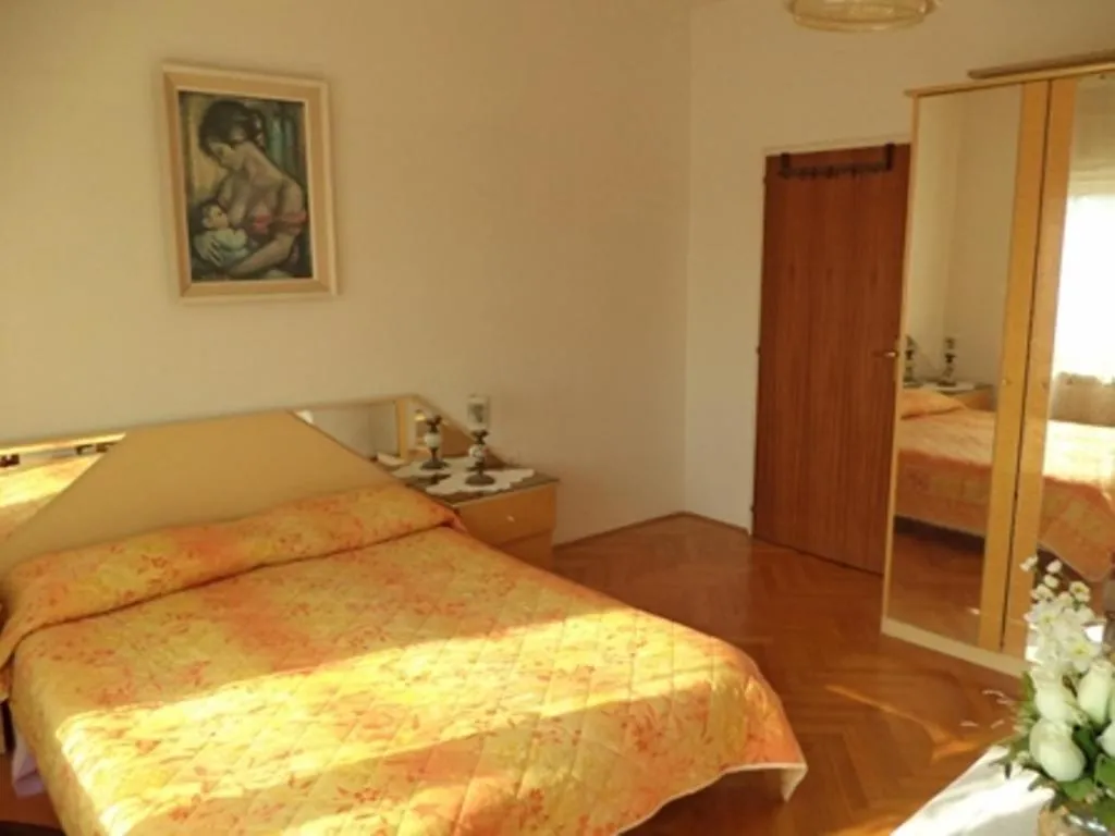 Bed in Apartments Marija 841