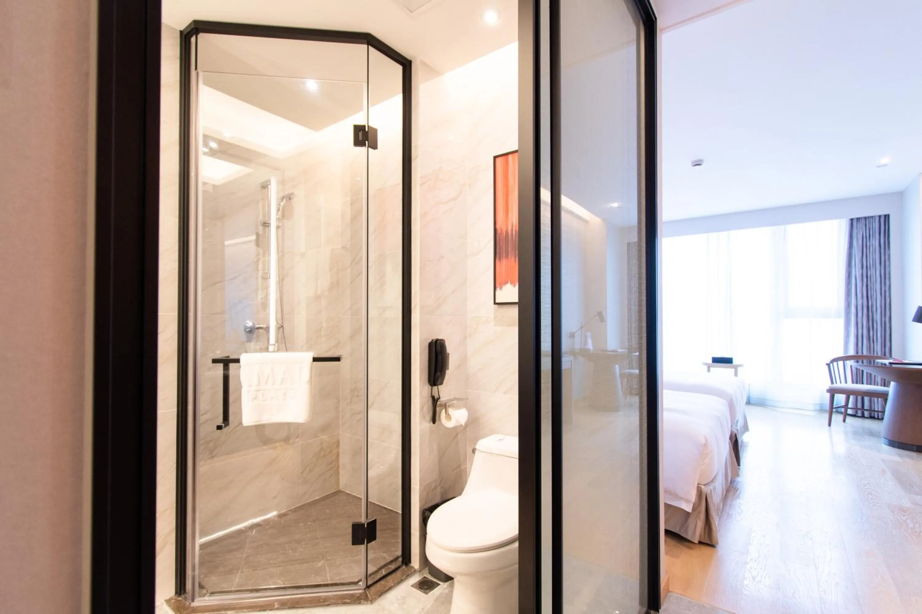 Bathroom in Ramada Plaza Wyndham Wenzhou Cangnan