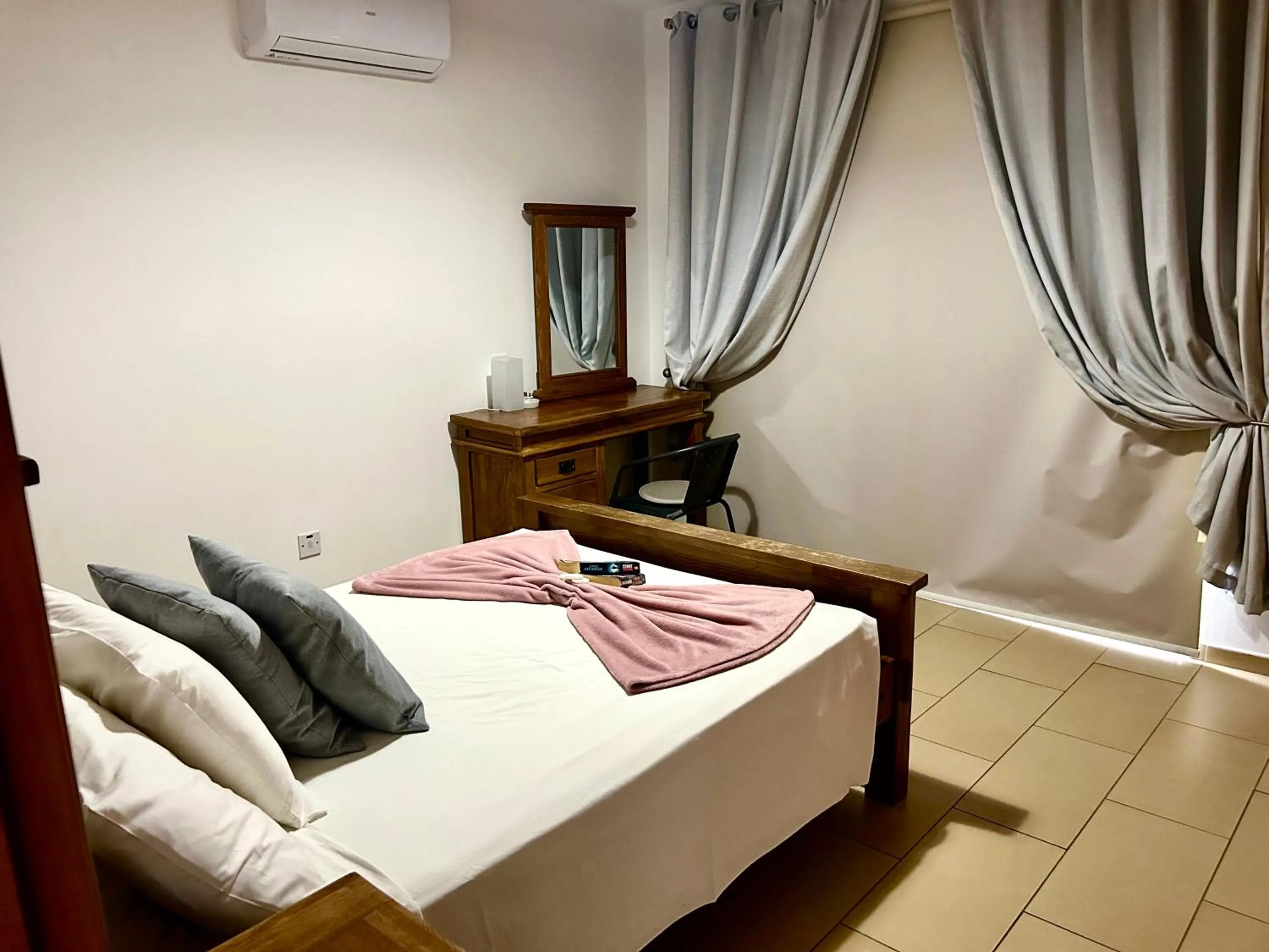 Bed in Nissi Sandy Bay C09
