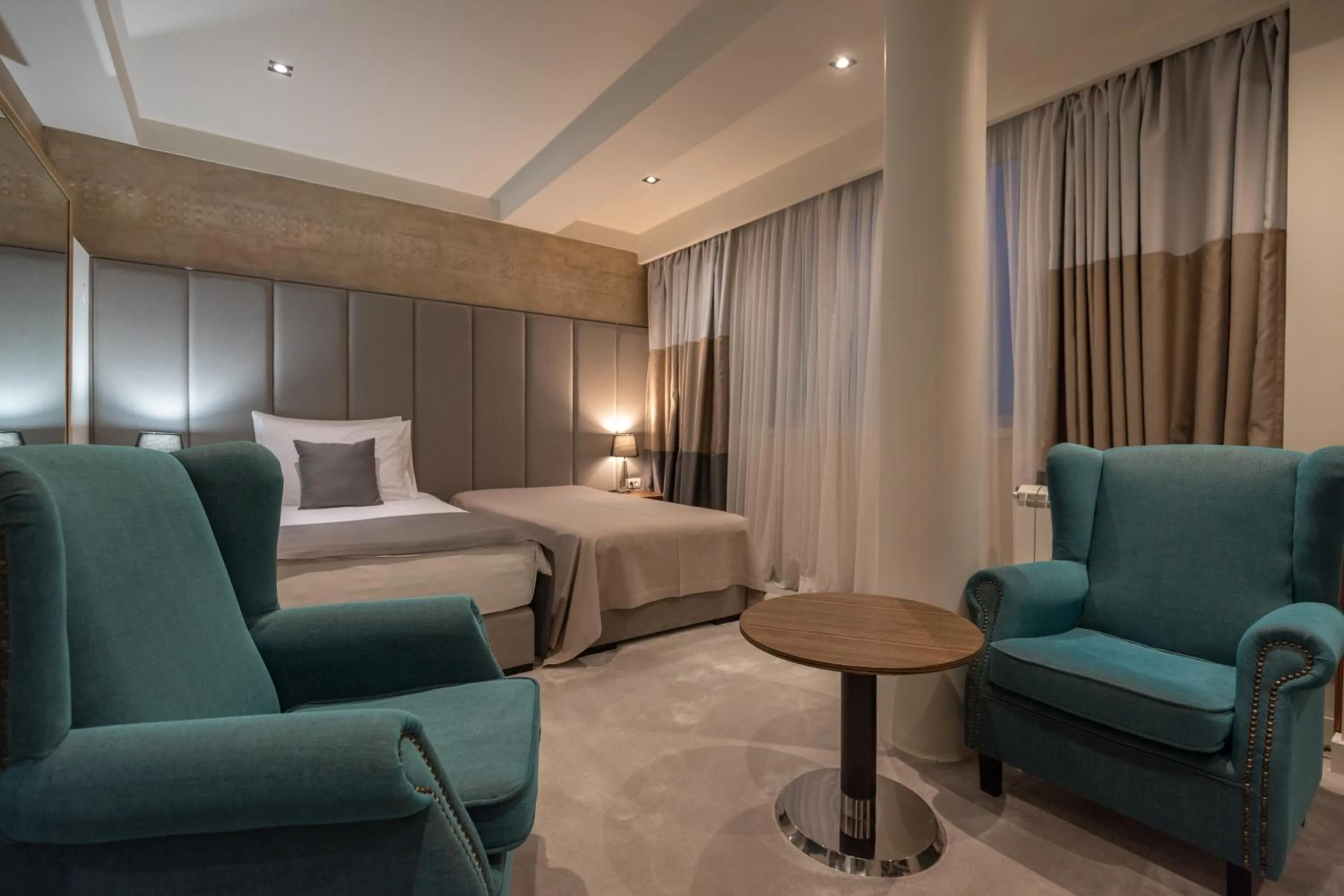 Deluxe Double or Twin Room with Balcony - single occupancy in Hotel ABC