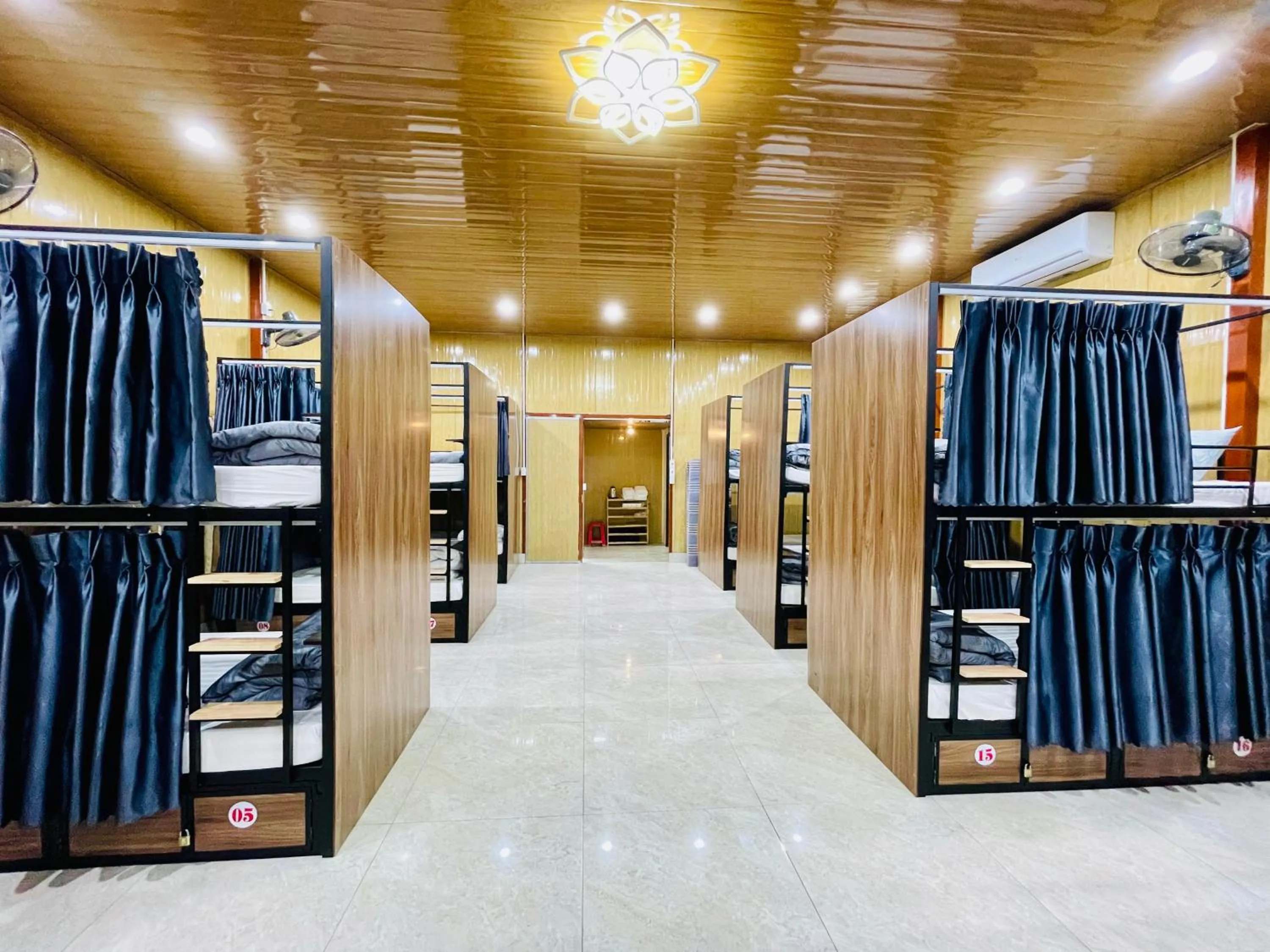 Bed in Trang An Lotus Lake Homestay