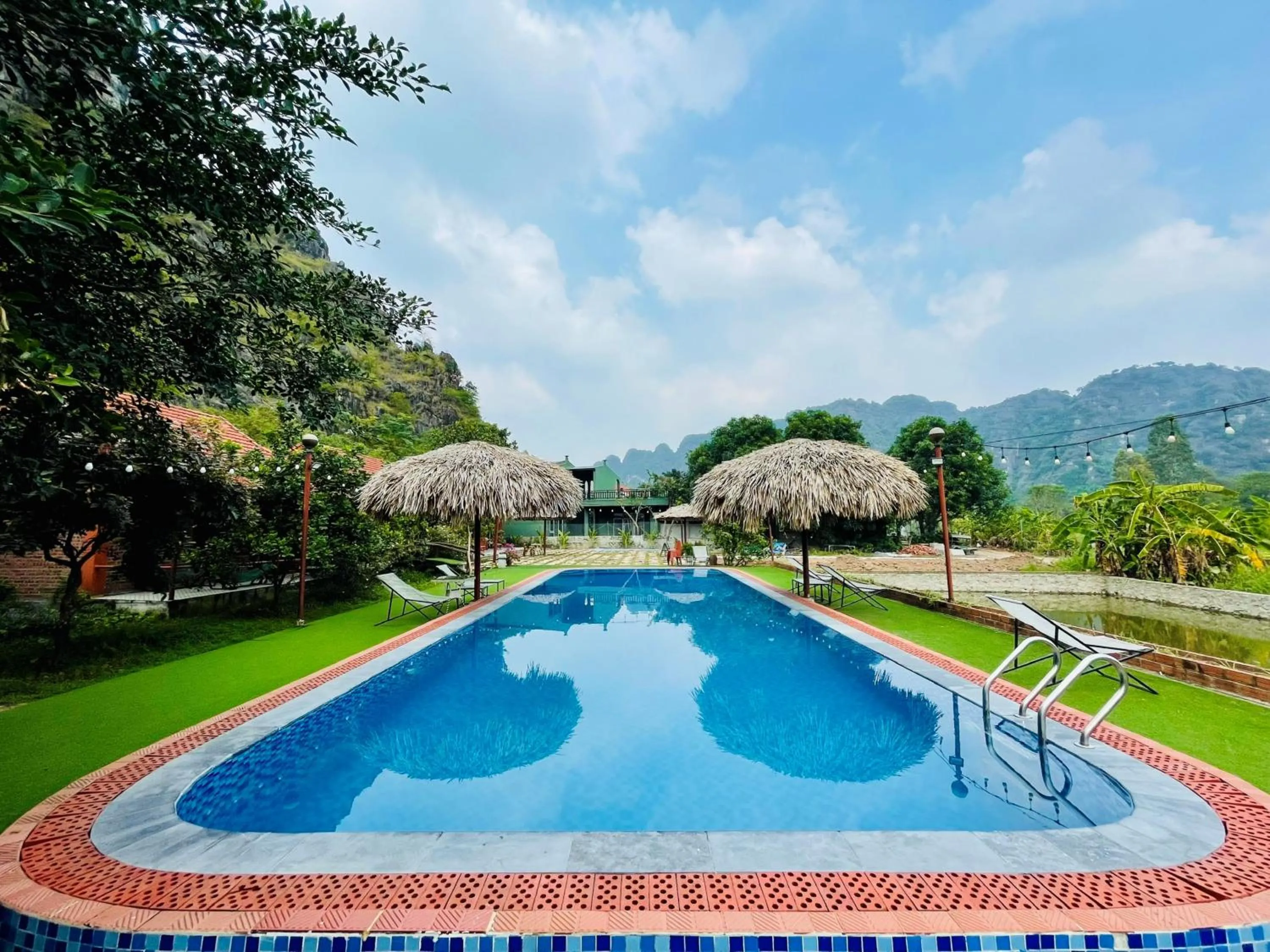 Pool view in Trang An Lotus Lake Homestay