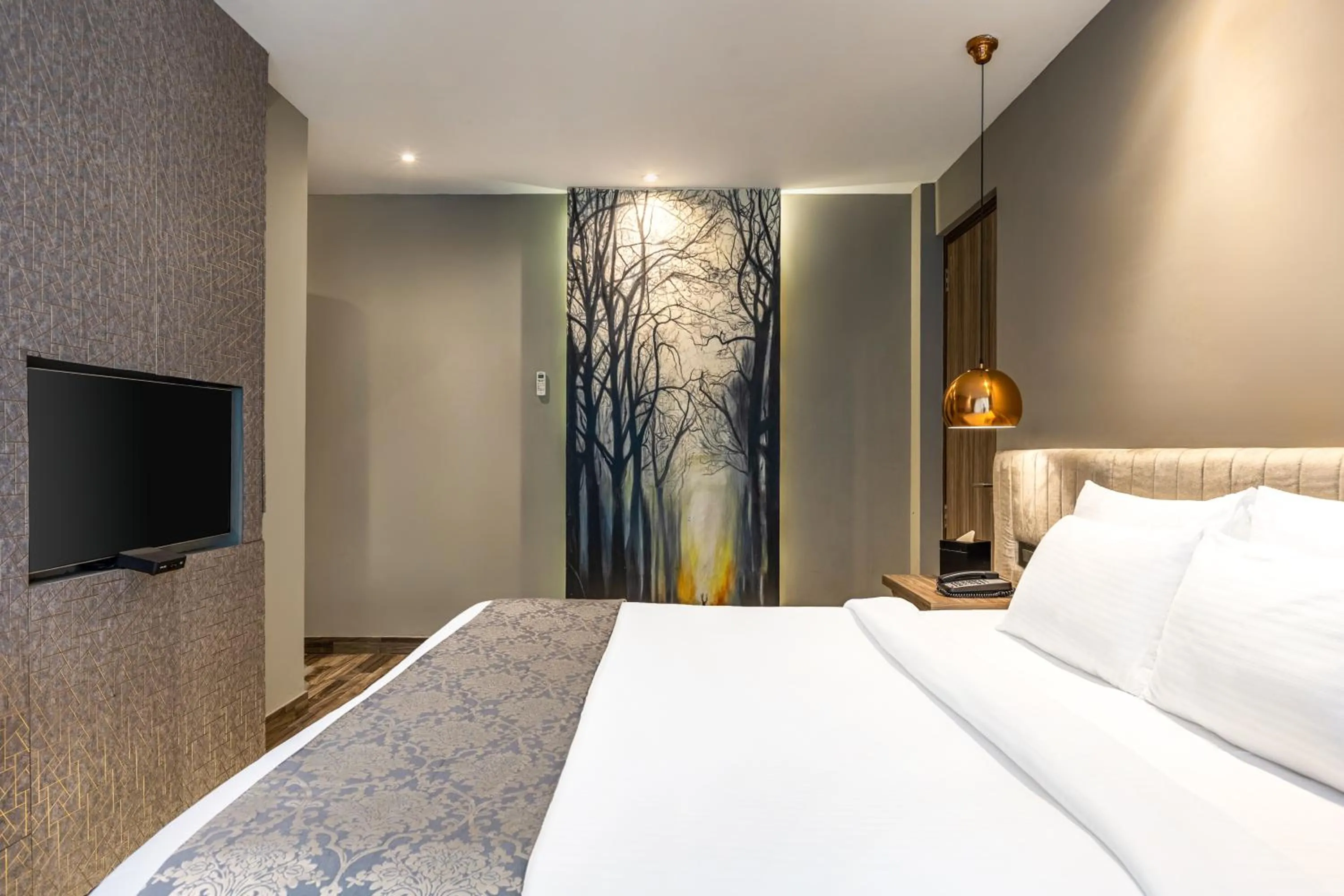 Bed in Sterling Palm Bliss Wellness Resort, Rishikesh