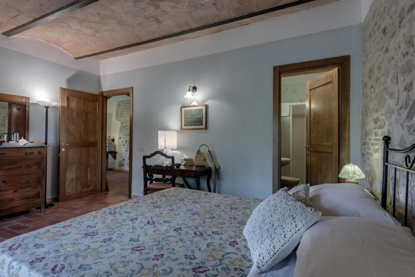 Photo of the whole room, Bed in Borgo Al Cerro