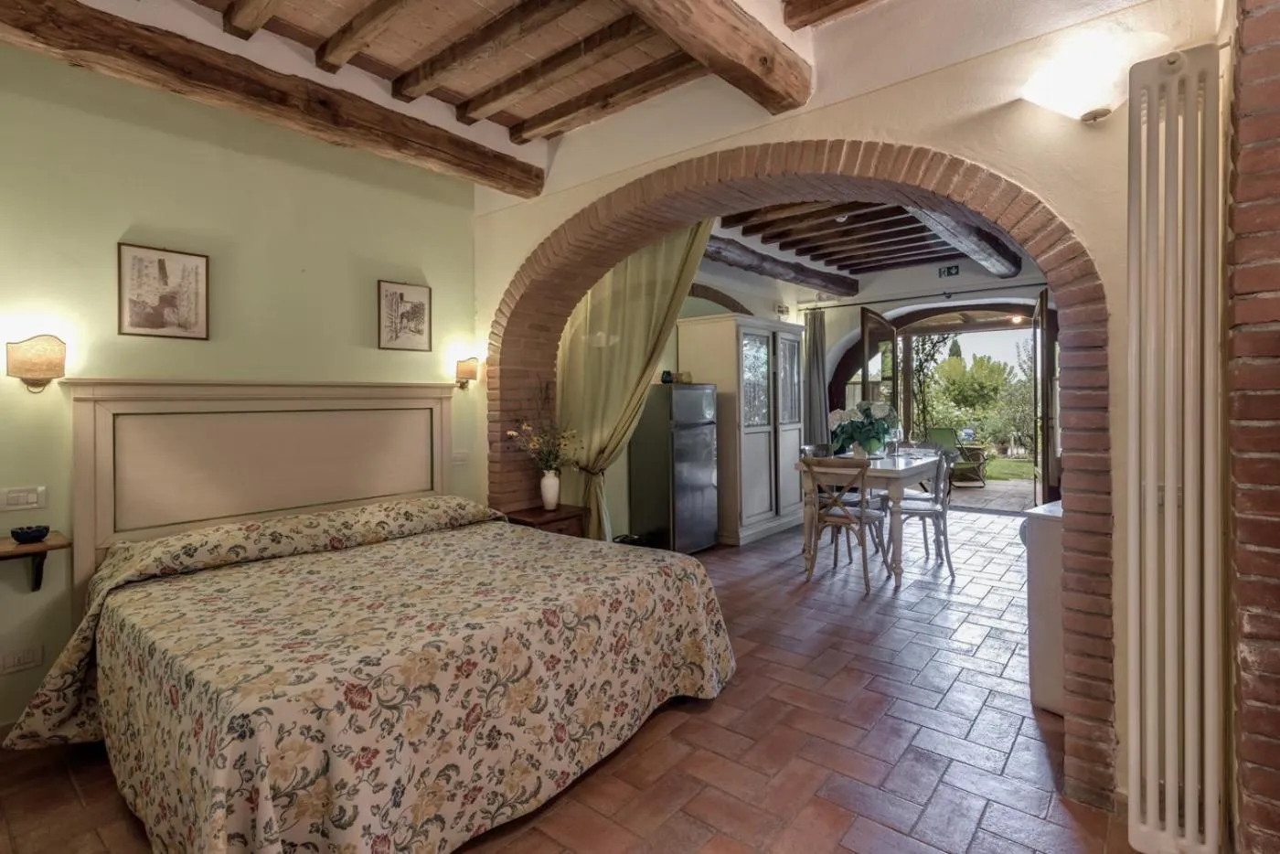 Photo of the whole room, Bed in Borgo Al Cerro