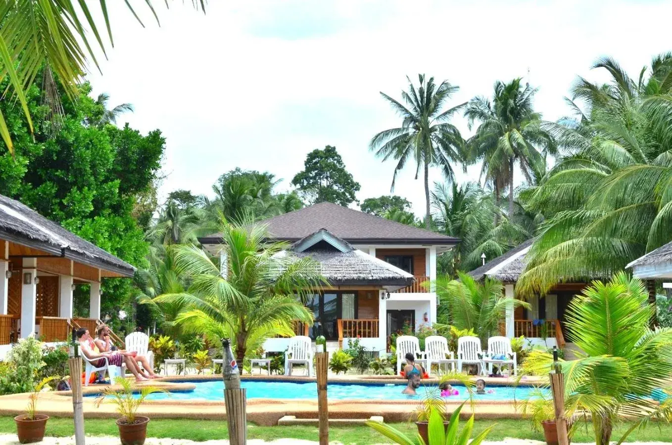 Property building, Swimming Pool in White Villas Resort