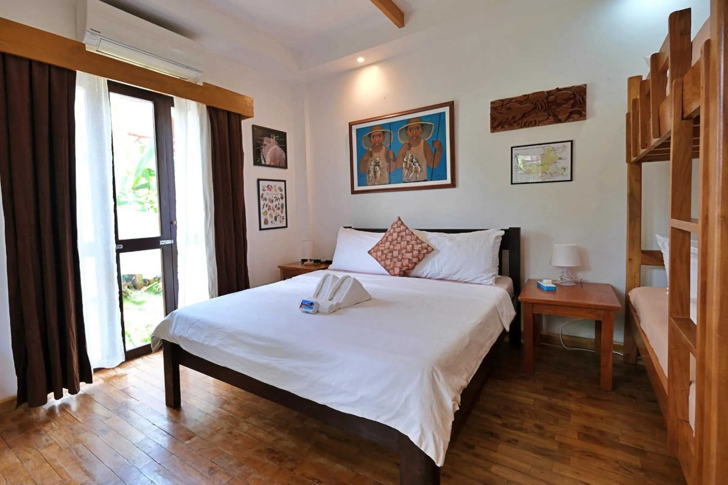 Bed in White Villas Resort