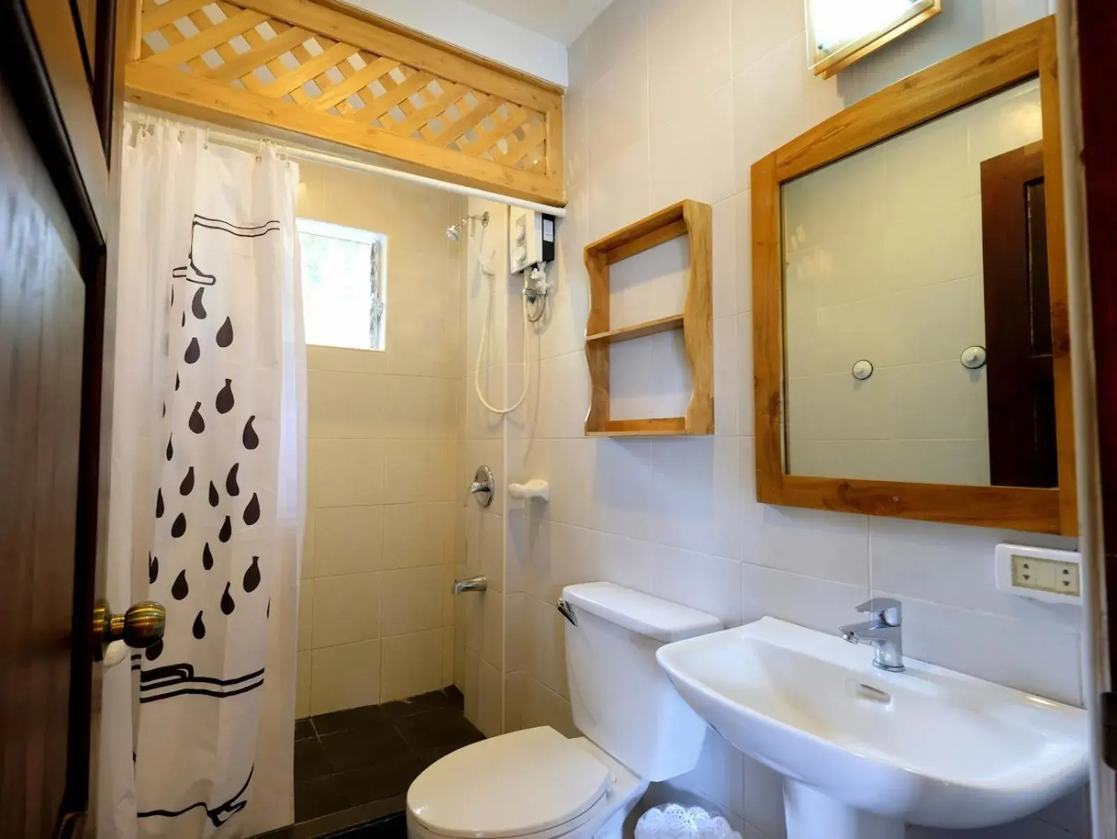 Bathroom in White Villas Resort